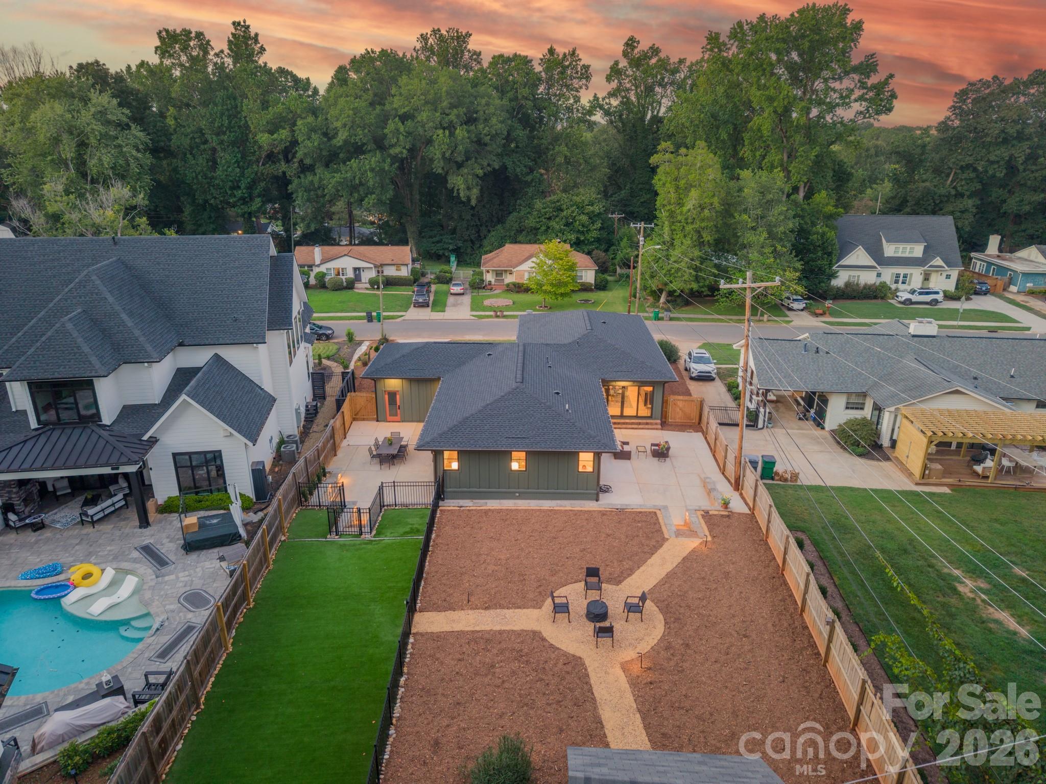 5546 Murrayhill Road — Charlotte