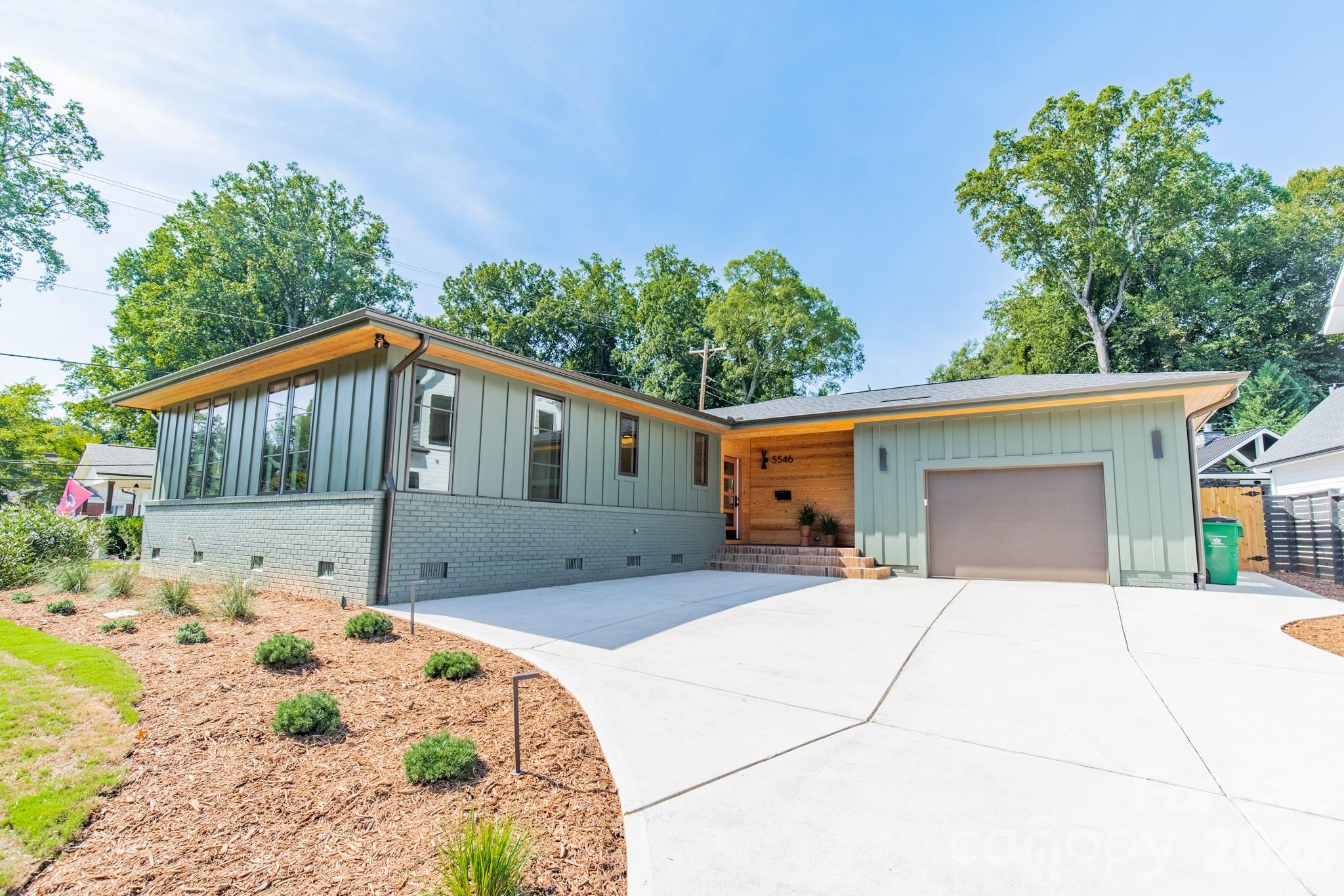 5546 Murrayhill Road — Charlotte