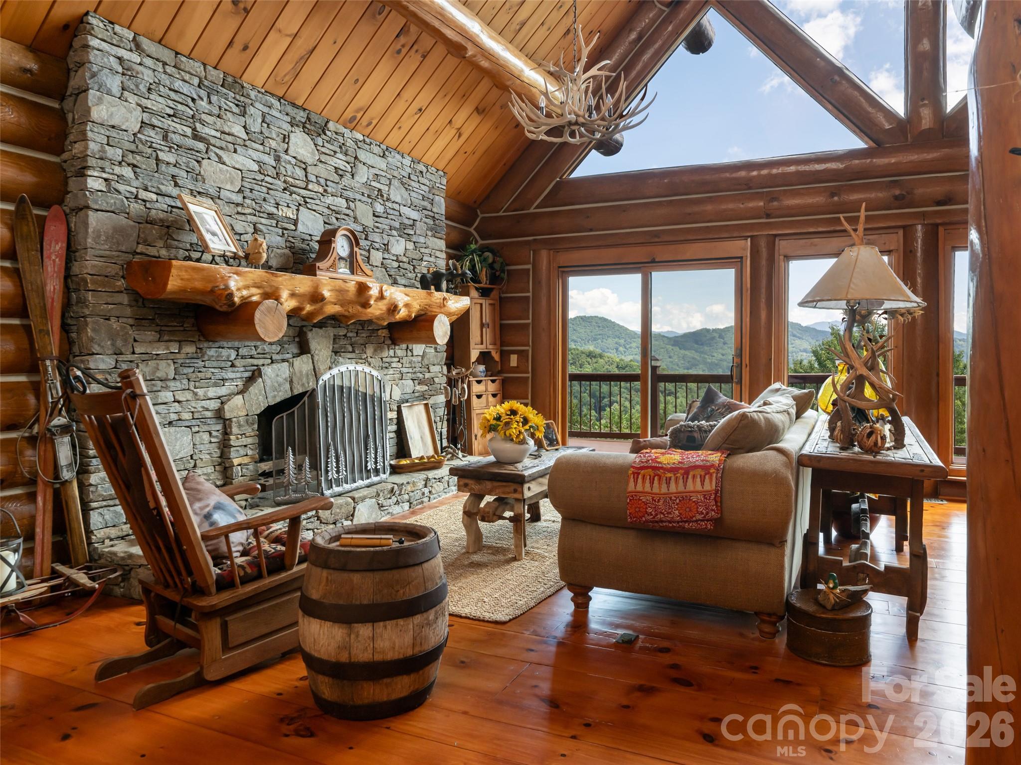 95 Splendor Ridge — Waynesville