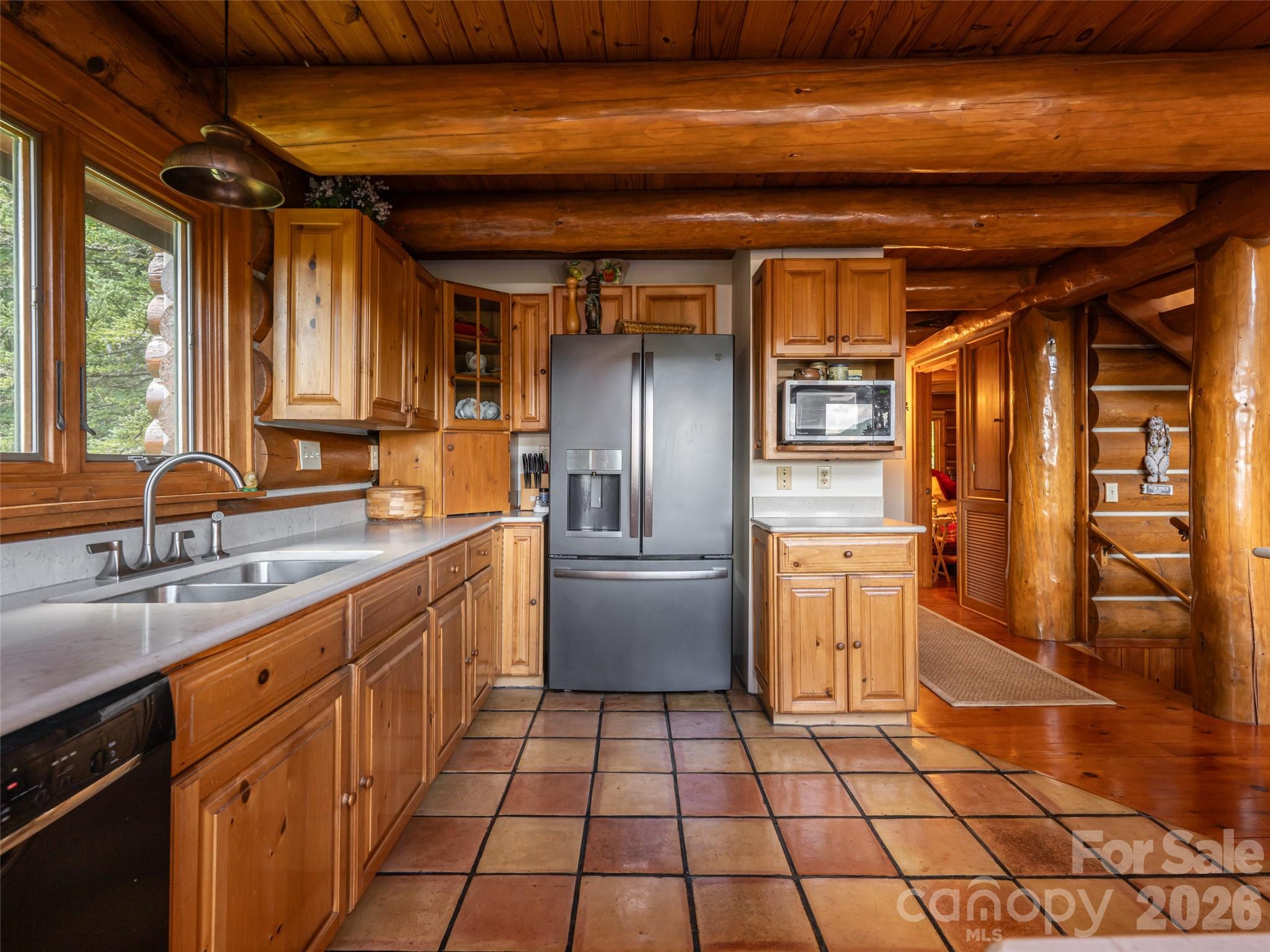 95 Splendor Ridge — Waynesville