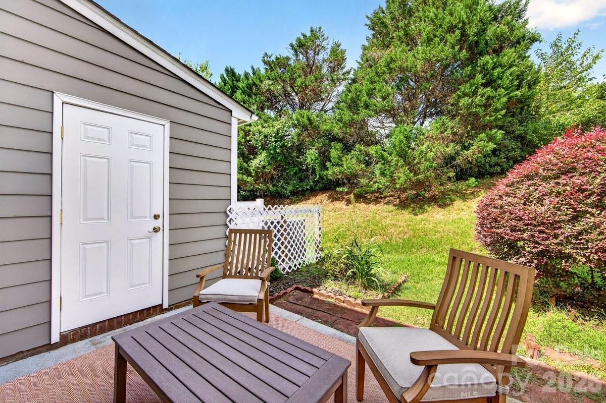 4219 Blacktree Lane — Charlotte