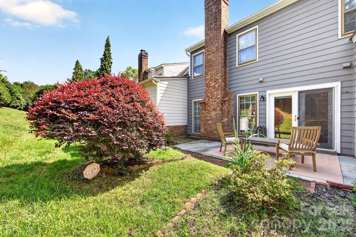 4219 Blacktree Lane — Charlotte