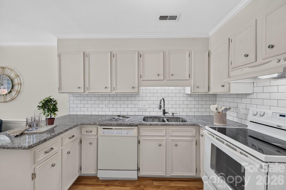 4219 Blacktree Lane — Charlotte