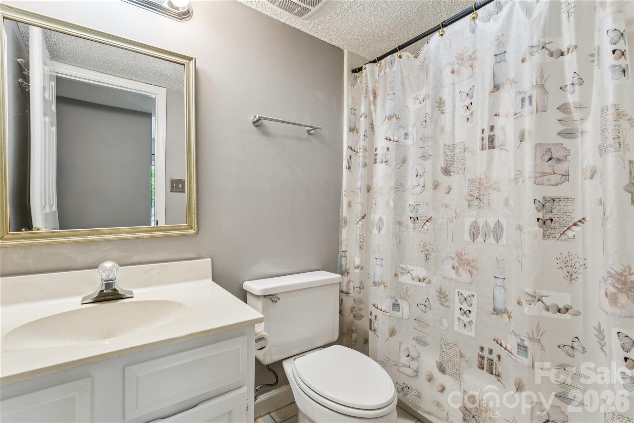 7407 Ashfield Court — Charlotte