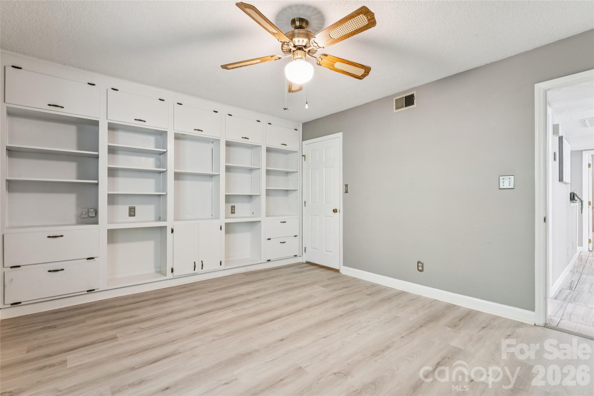 7407 Ashfield Court — Charlotte