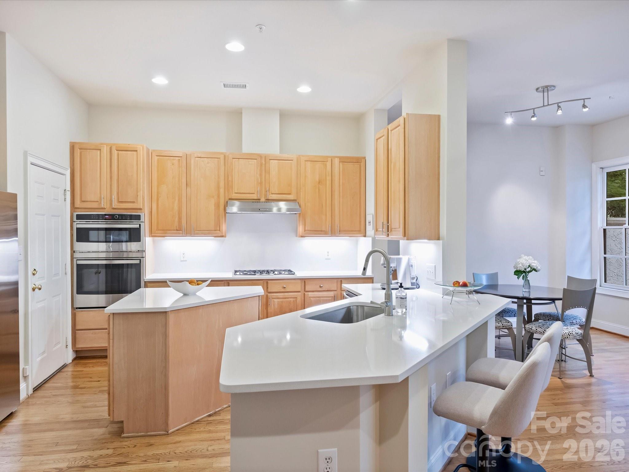 306 Wendover Heights Circle — Charlotte