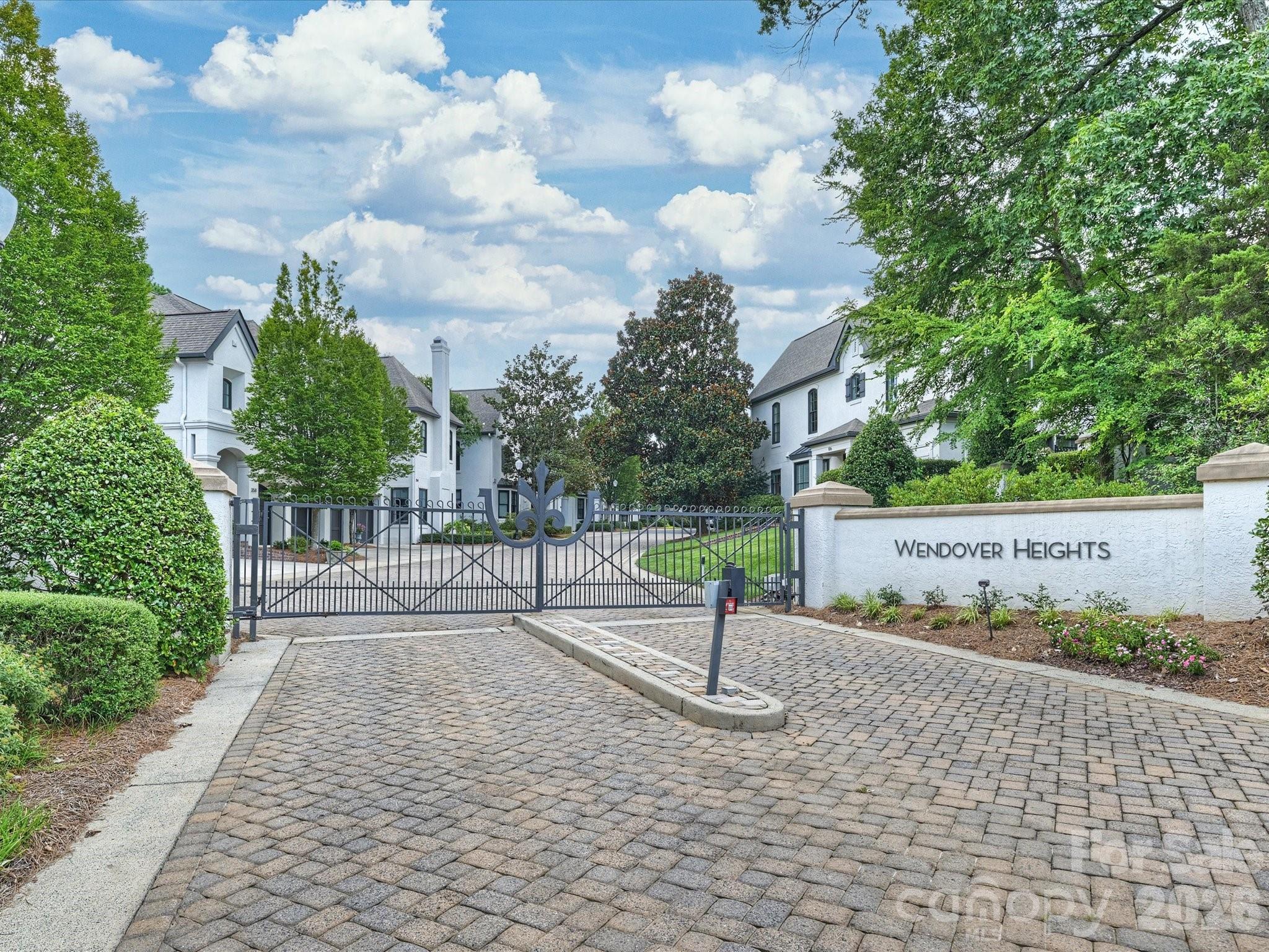 306 Wendover Heights Circle — Charlotte