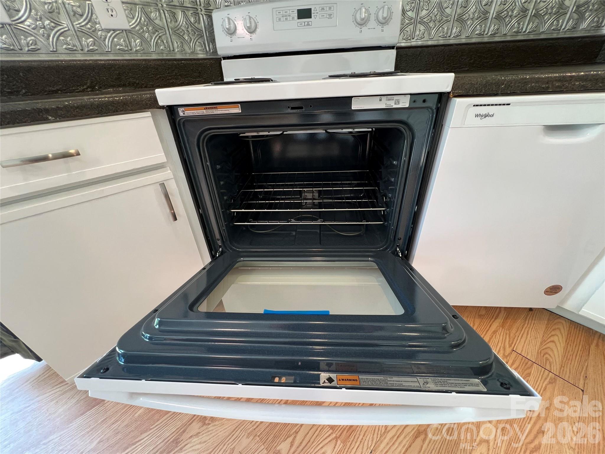 714 Farmington Circle — Hendersonville