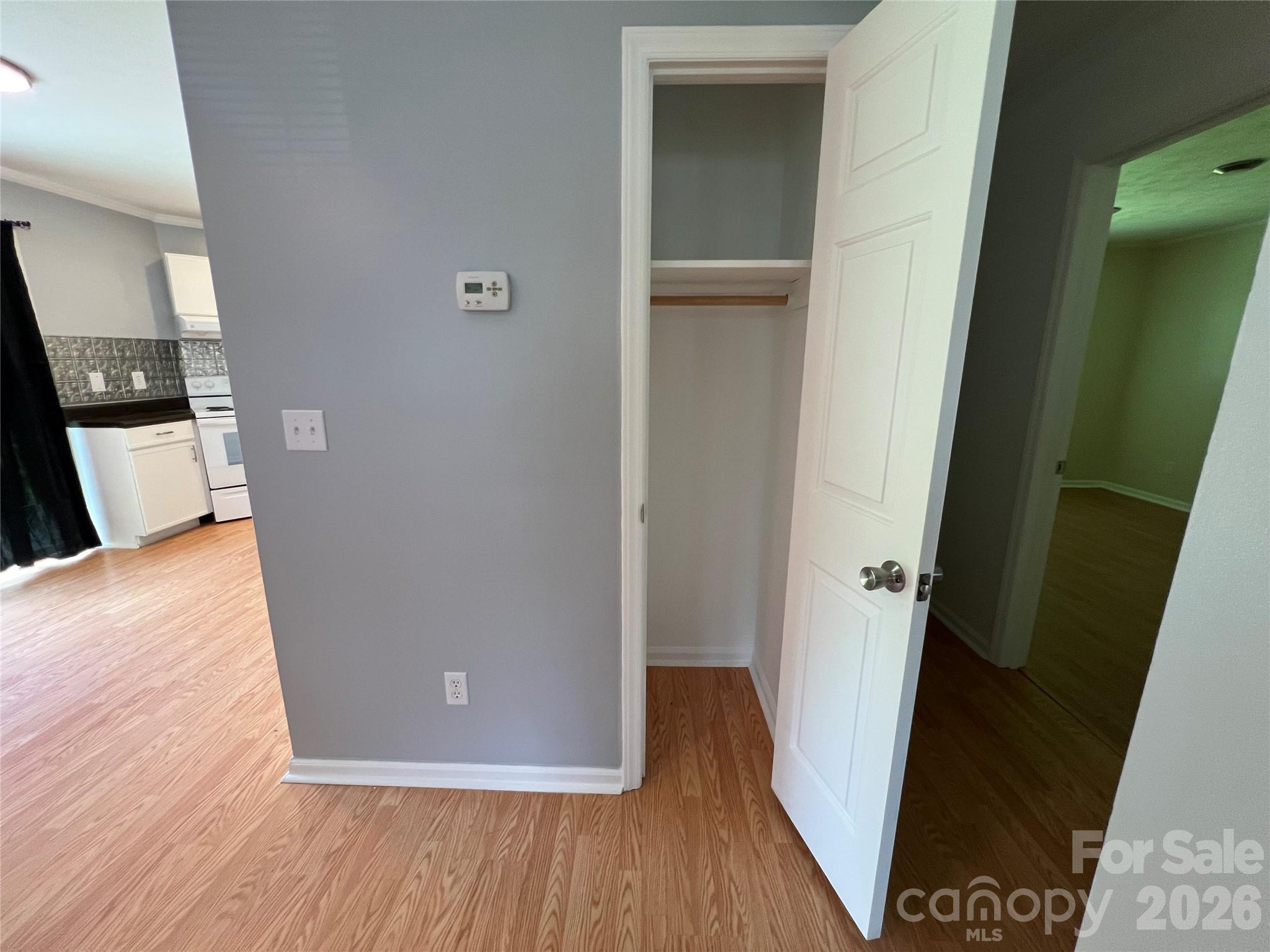 714 Farmington Circle — Hendersonville