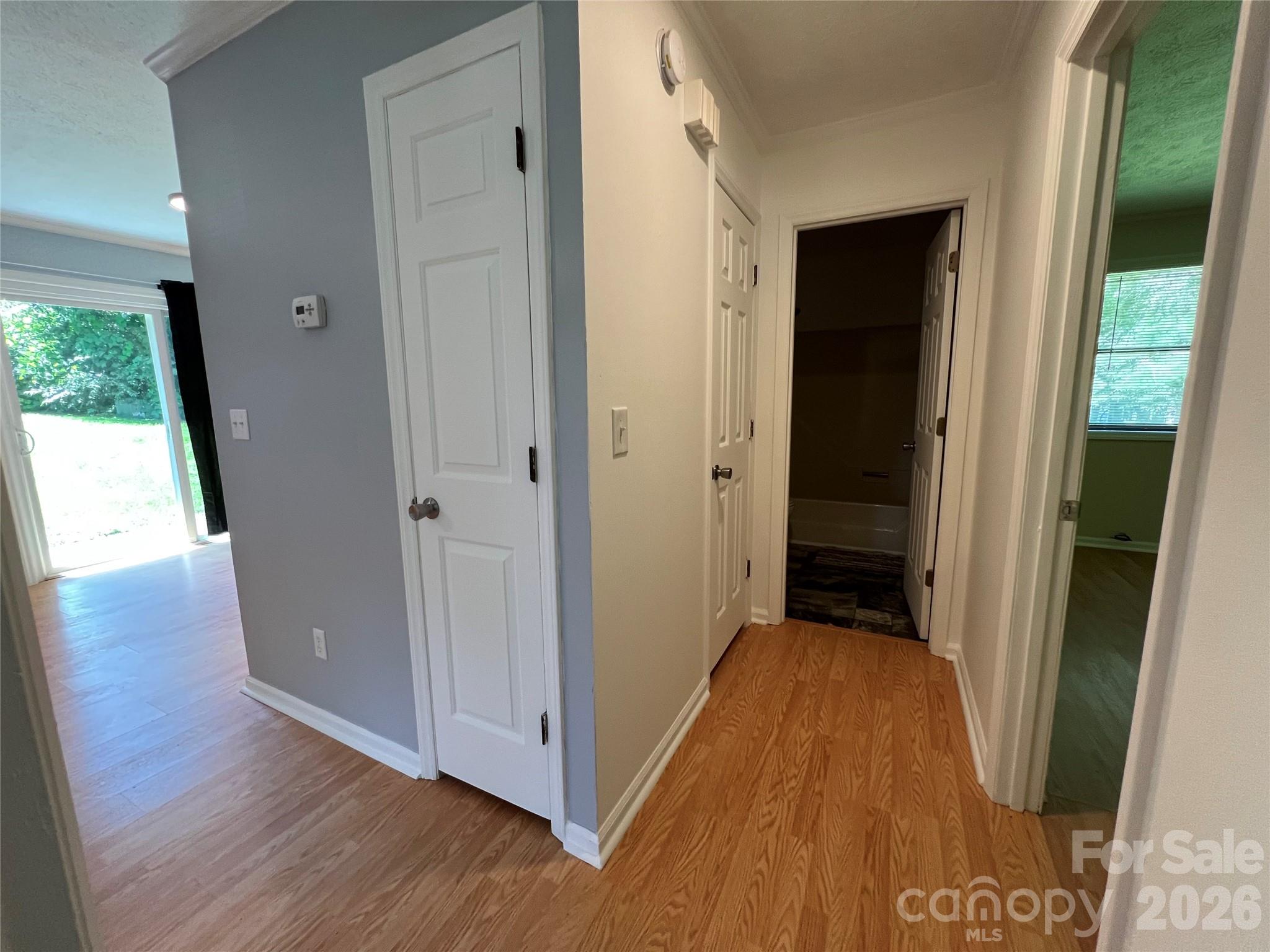714 Farmington Circle — Hendersonville