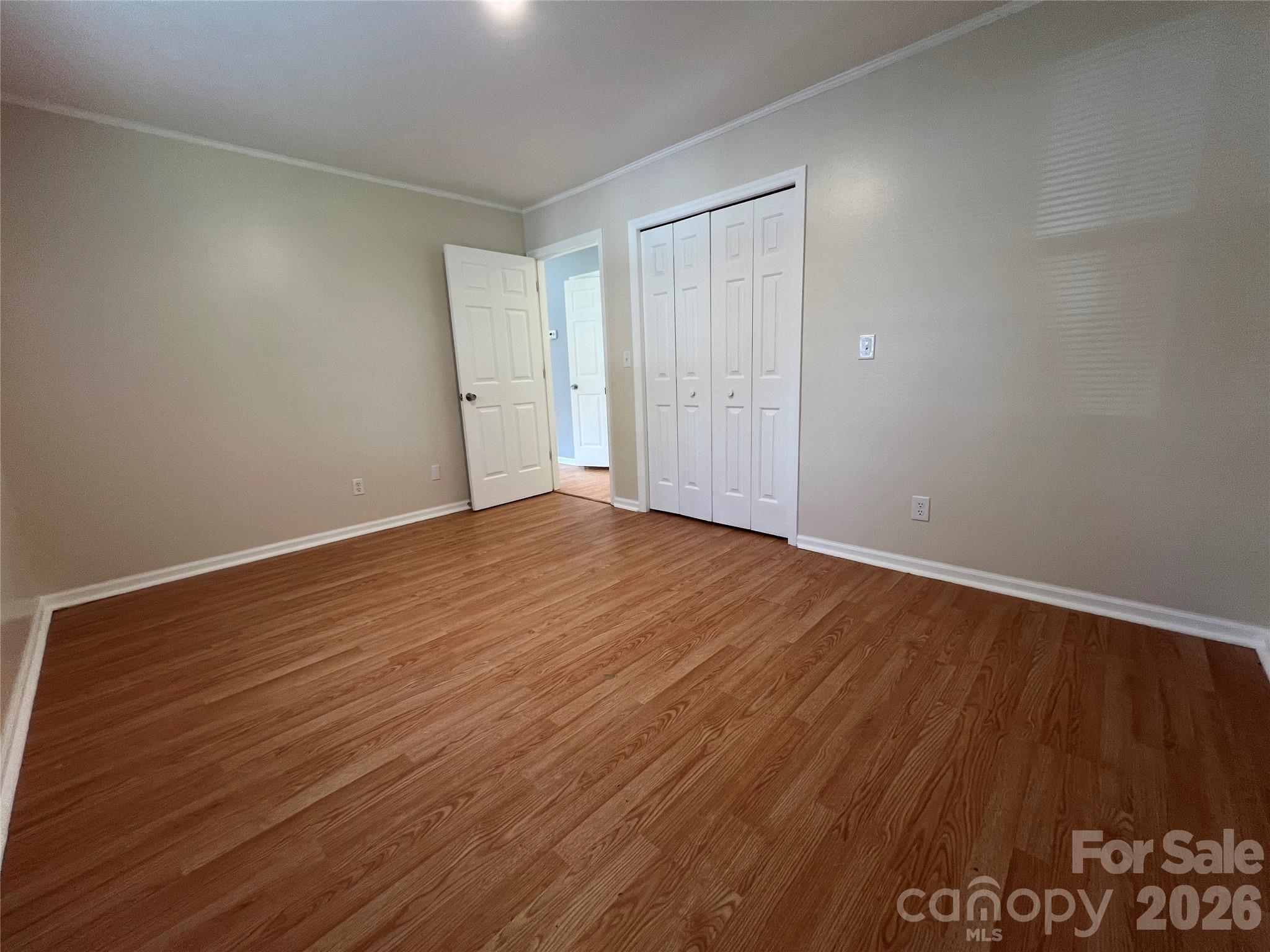 714 Farmington Circle — Hendersonville
