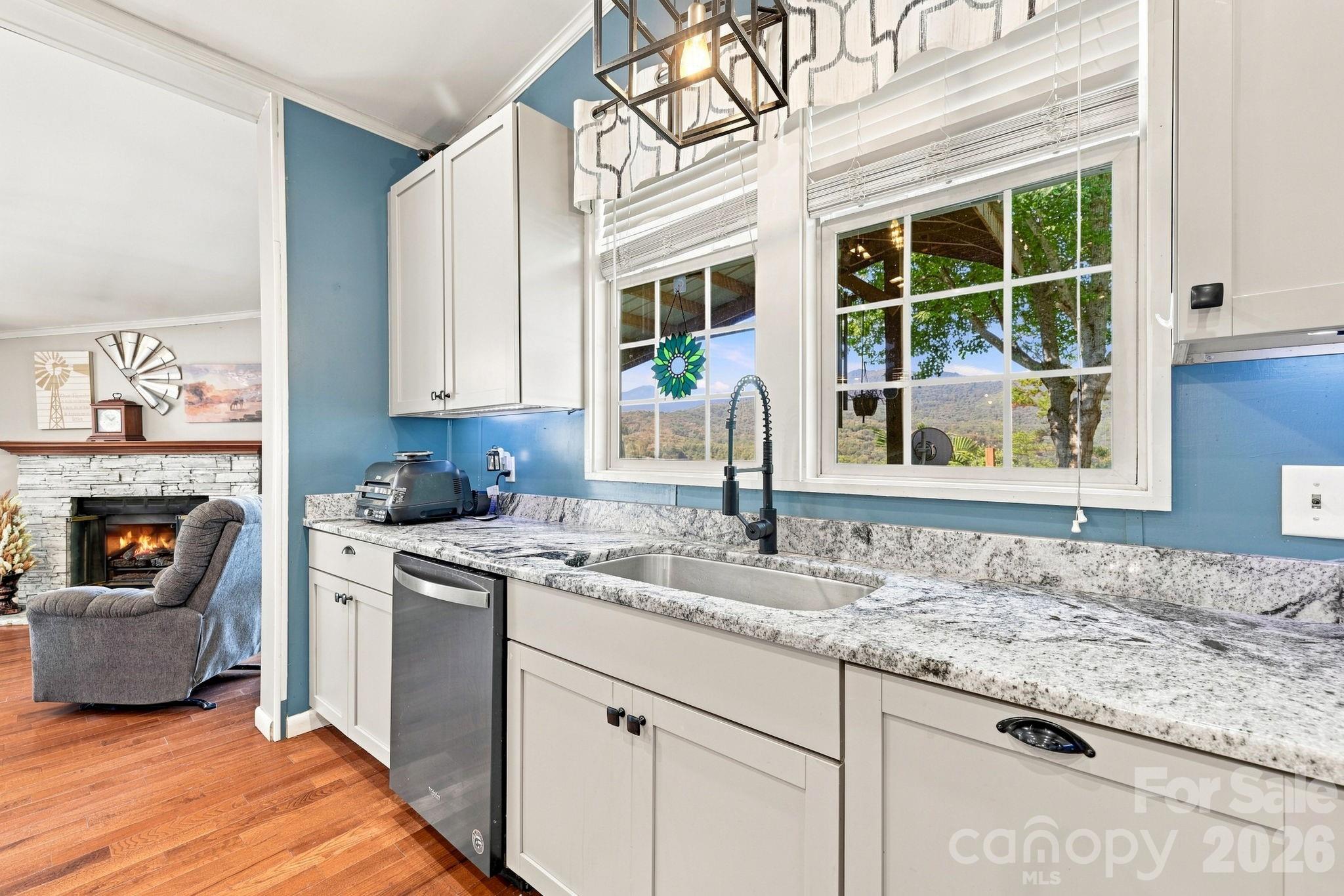4 Sunset Farms Road — Whittier