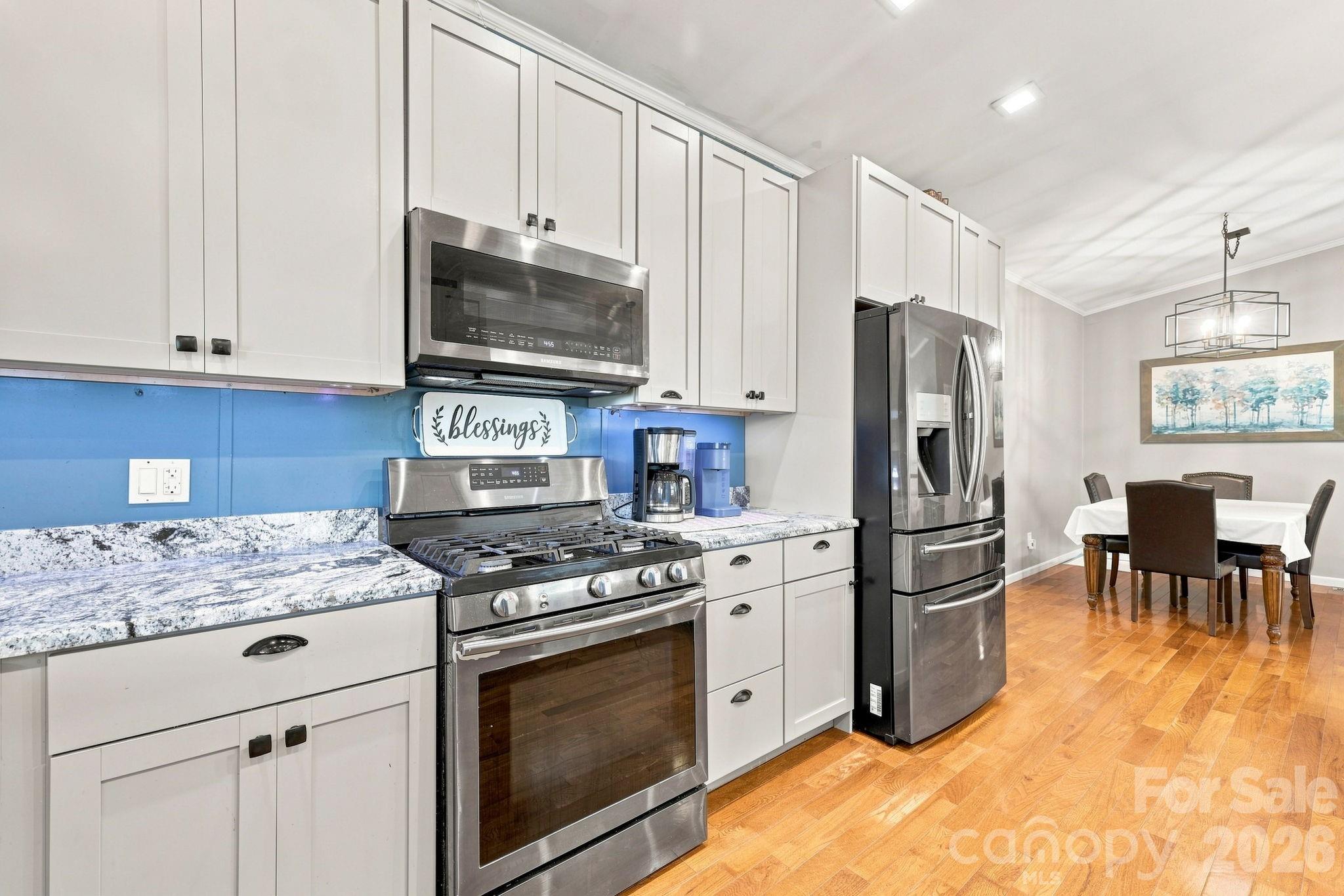 4 Sunset Farms Road — Whittier