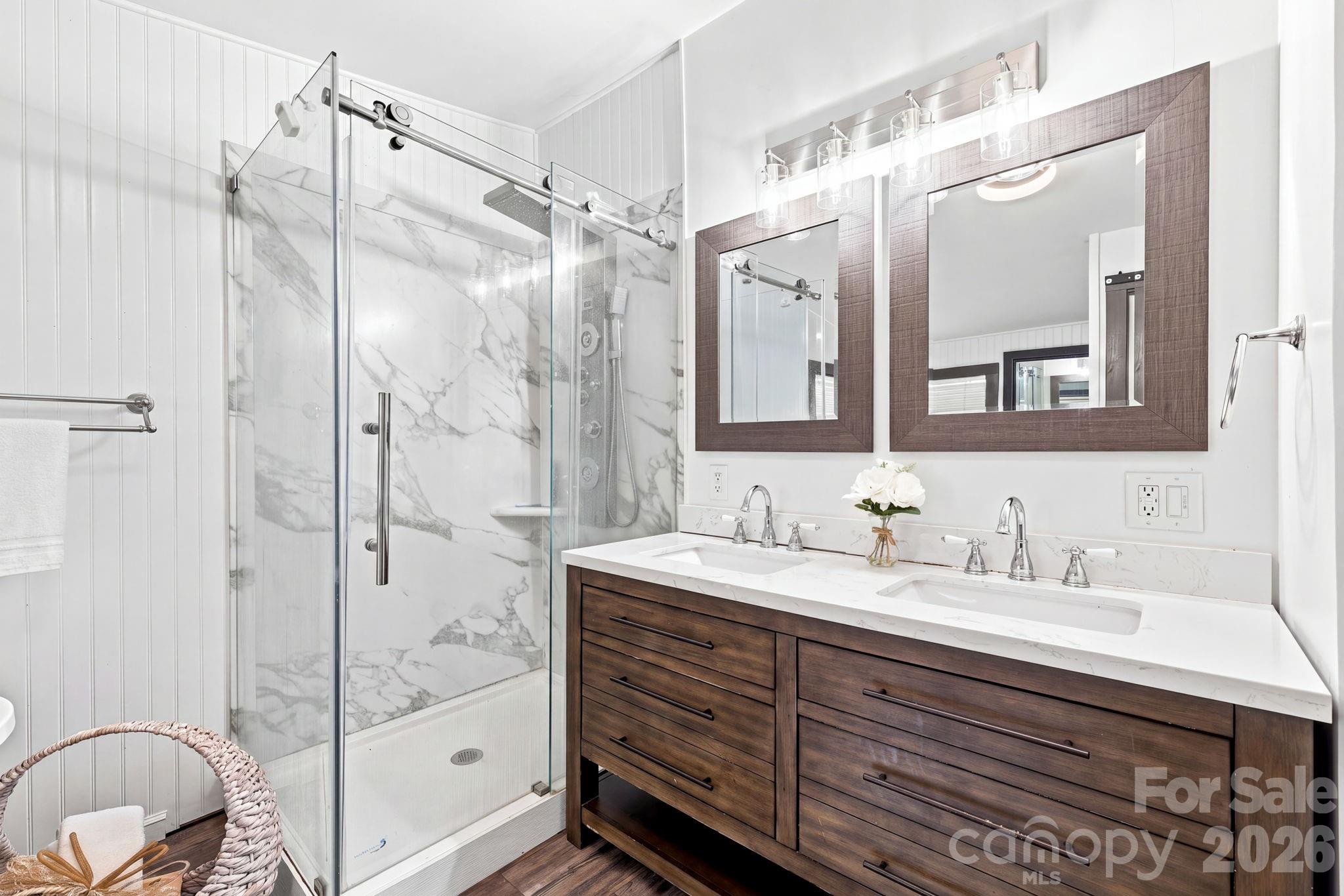 4 Sunset Farms Road — Whittier