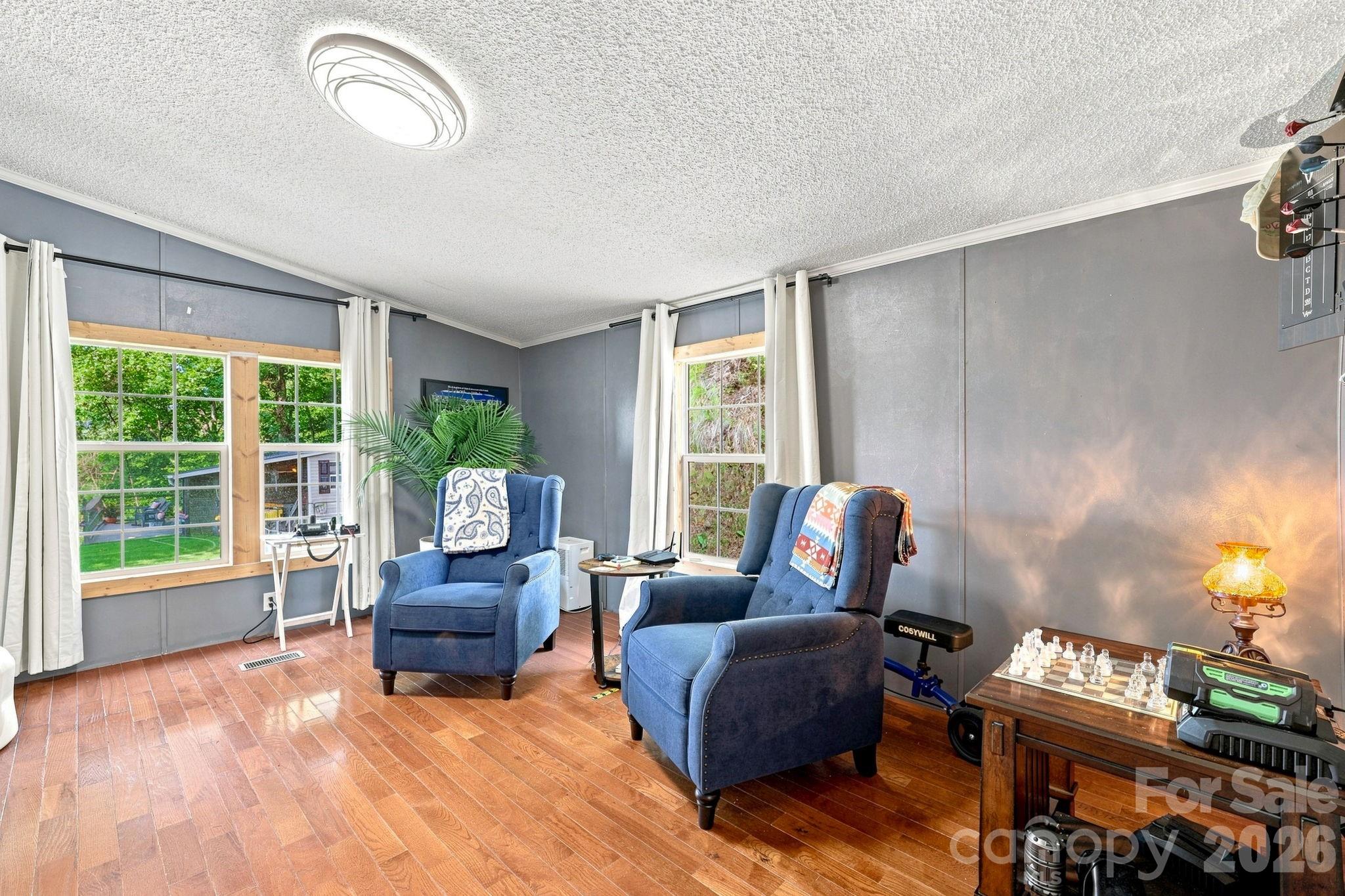 4 Sunset Farms Road — Whittier