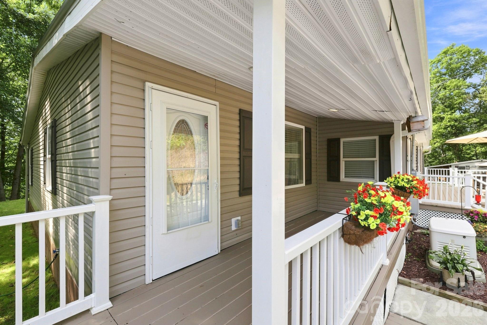 4 Sunset Farms Road — Whittier