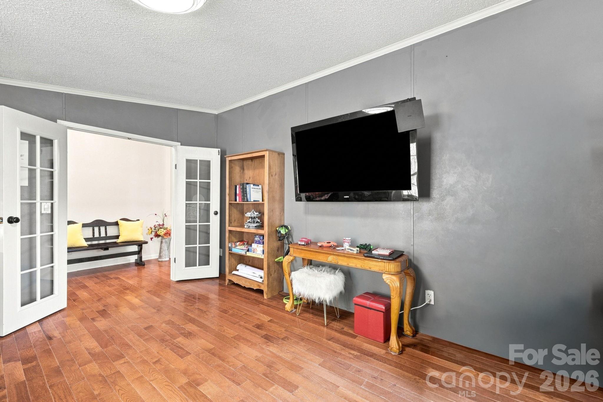 4 Sunset Farms Road — Whittier
