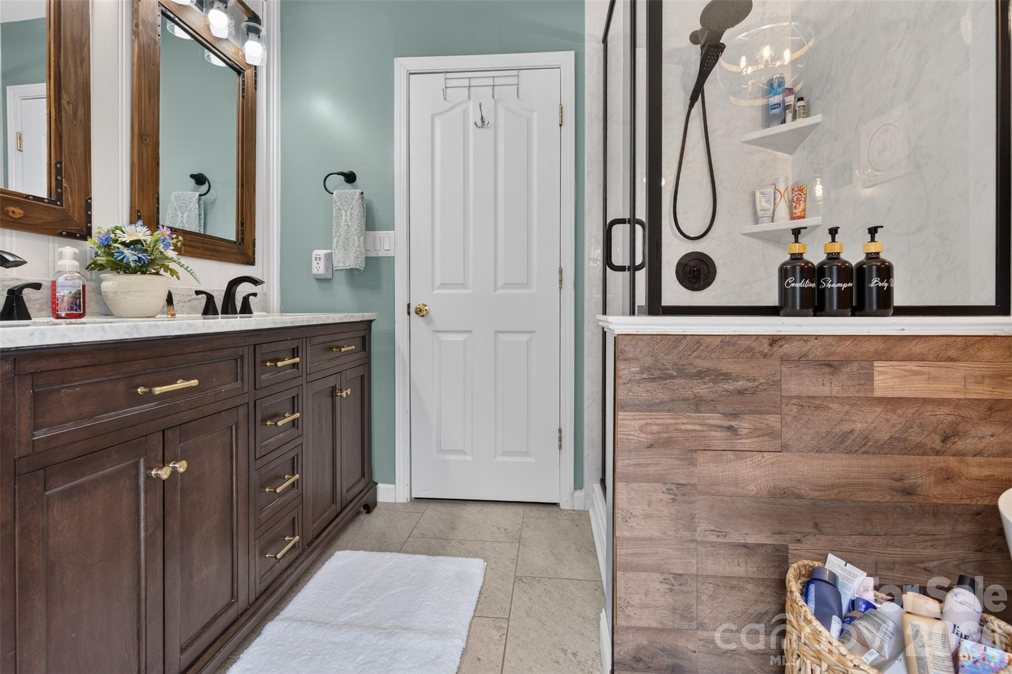 119 Milroy Lane — Mooresville