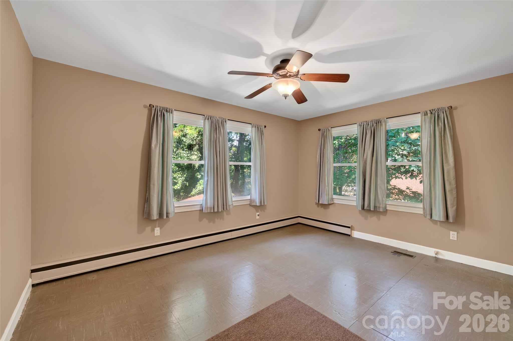 427 S Magnolia Street — Mooresville