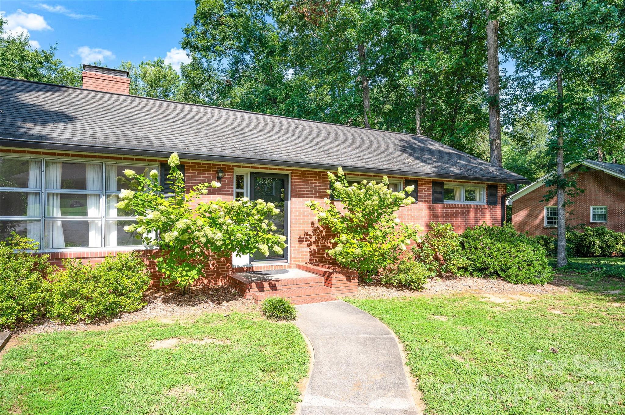 427 S Magnolia Street — Mooresville