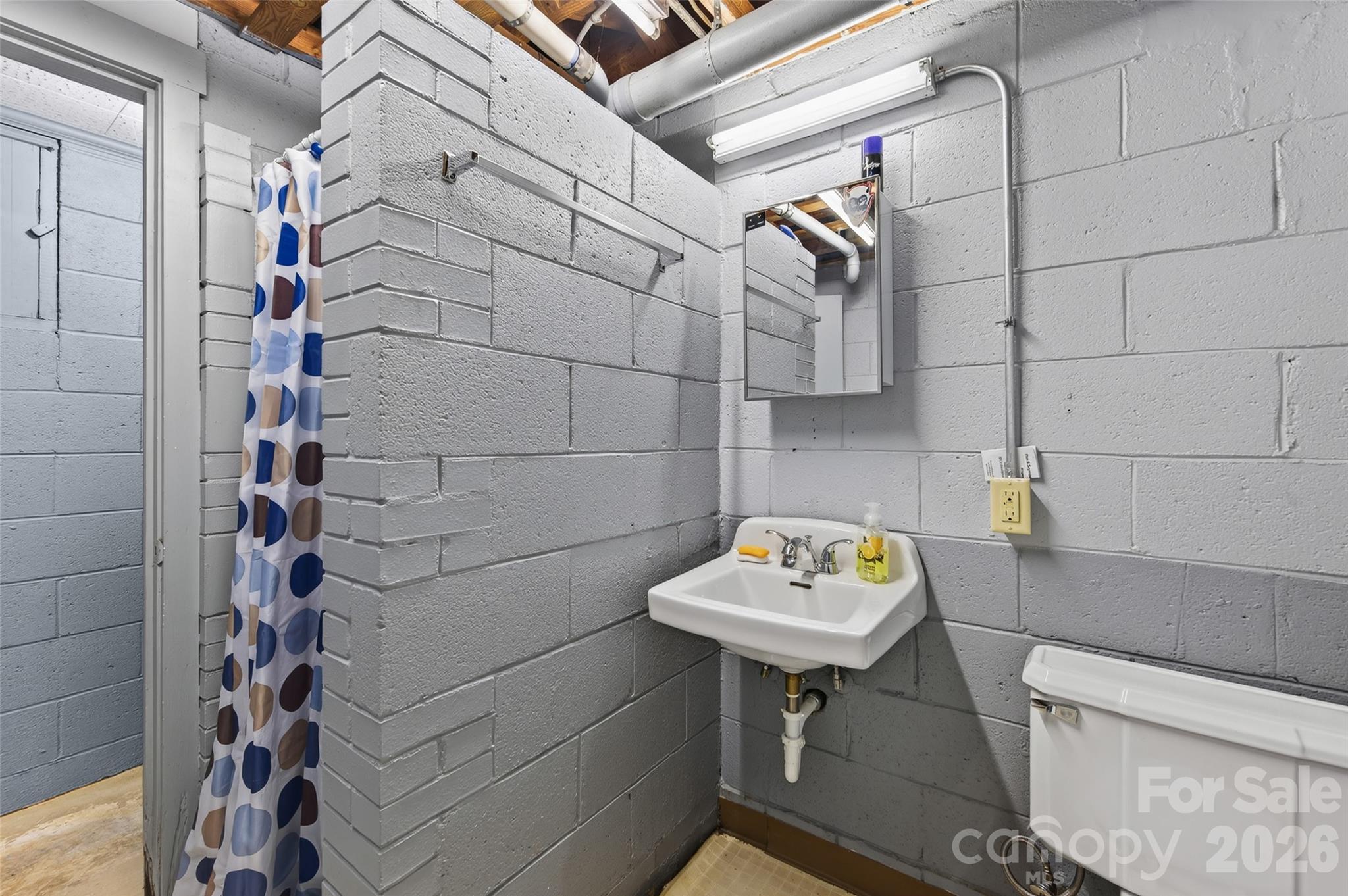 427 S Magnolia Street — Mooresville