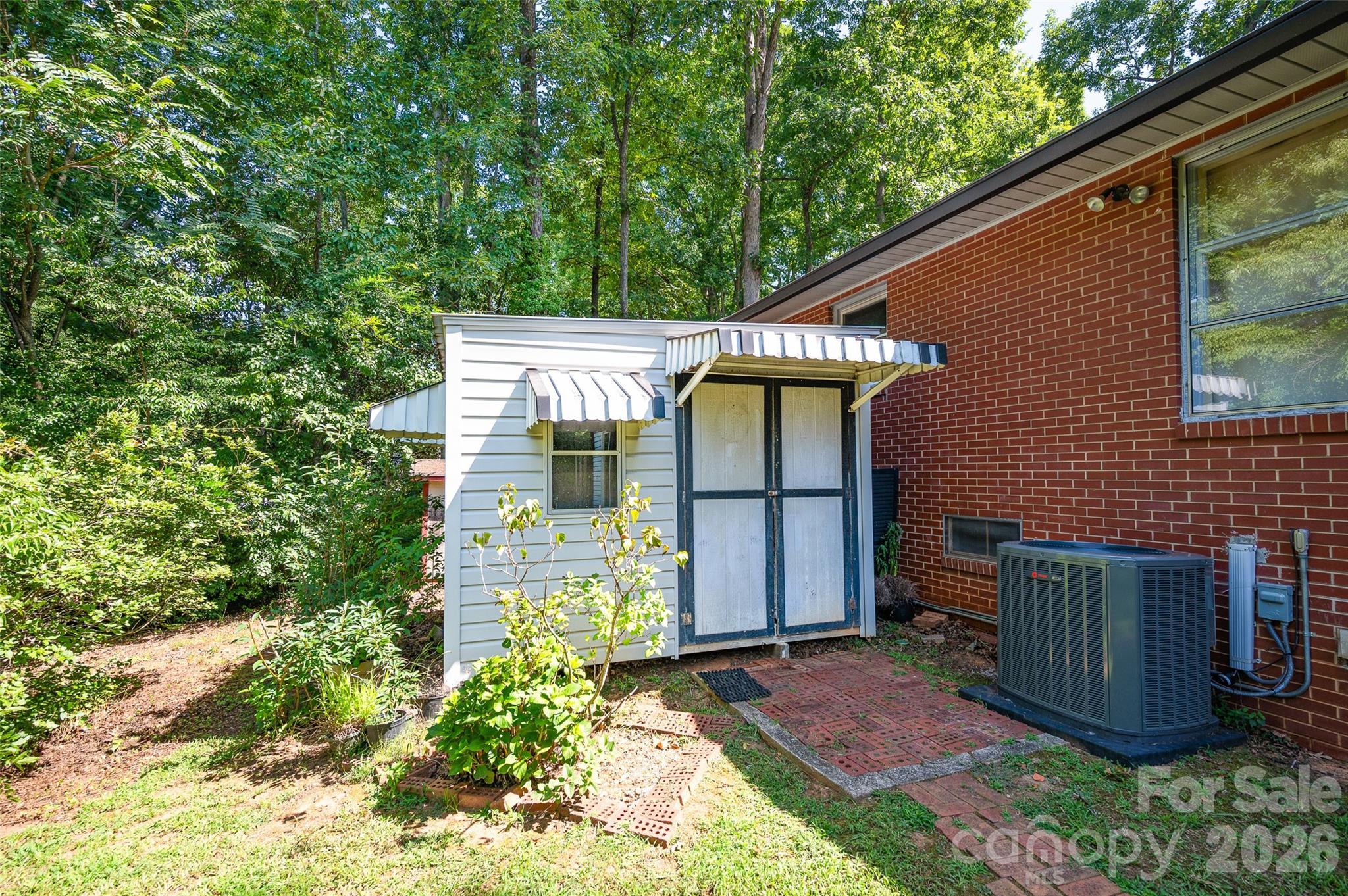 427 S Magnolia Street — Mooresville