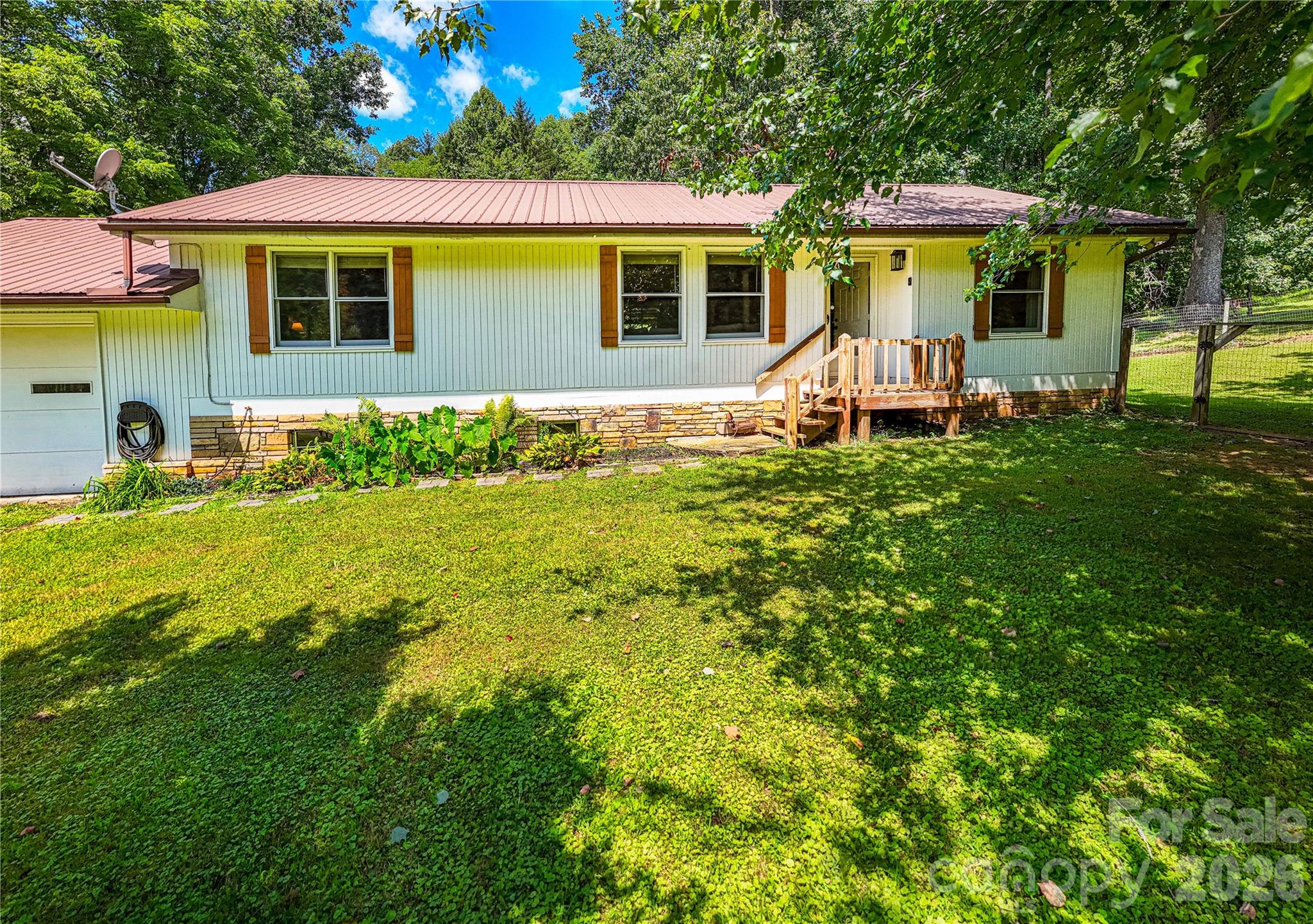570 Flat Creek Valley Road — Lake Toxaway