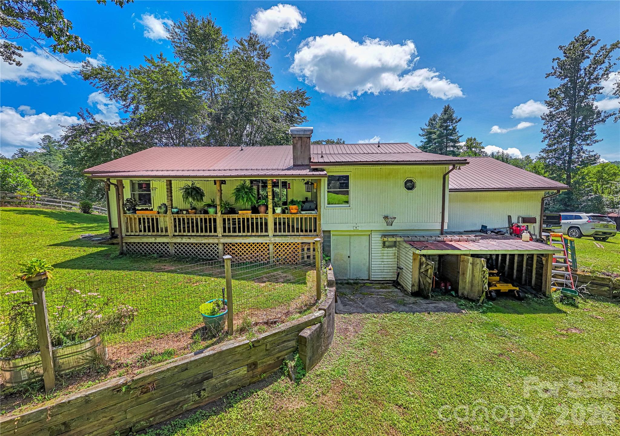 570 Flat Creek Valley Road — Lake Toxaway