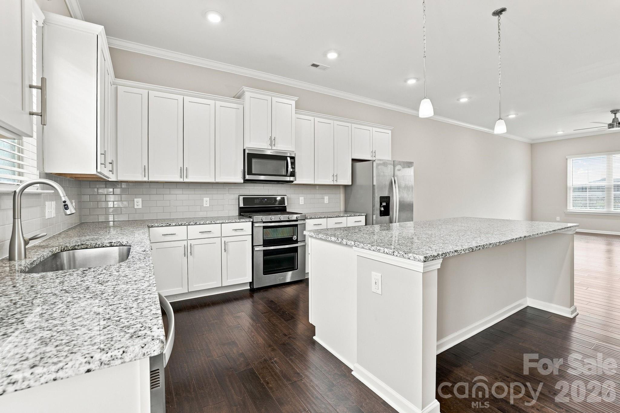 9604 Ainslie Downs Street — Charlotte
