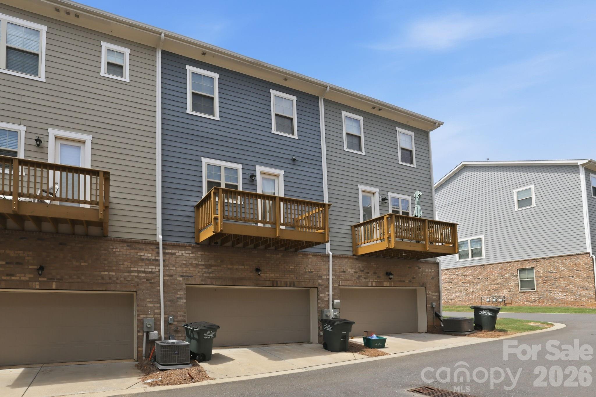 9604 Ainslie Downs Street — Charlotte