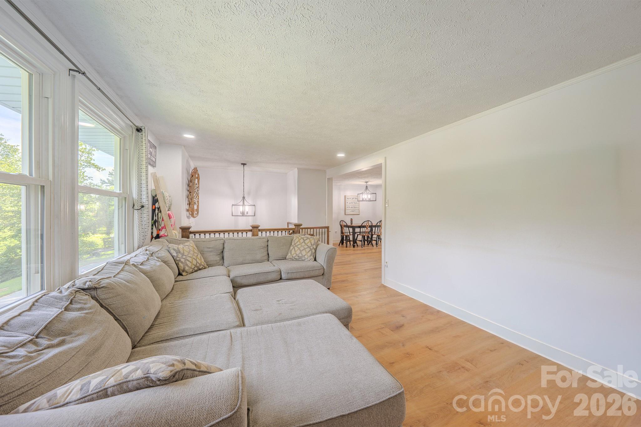 38 Ferenvilla Drive — Hendersonville