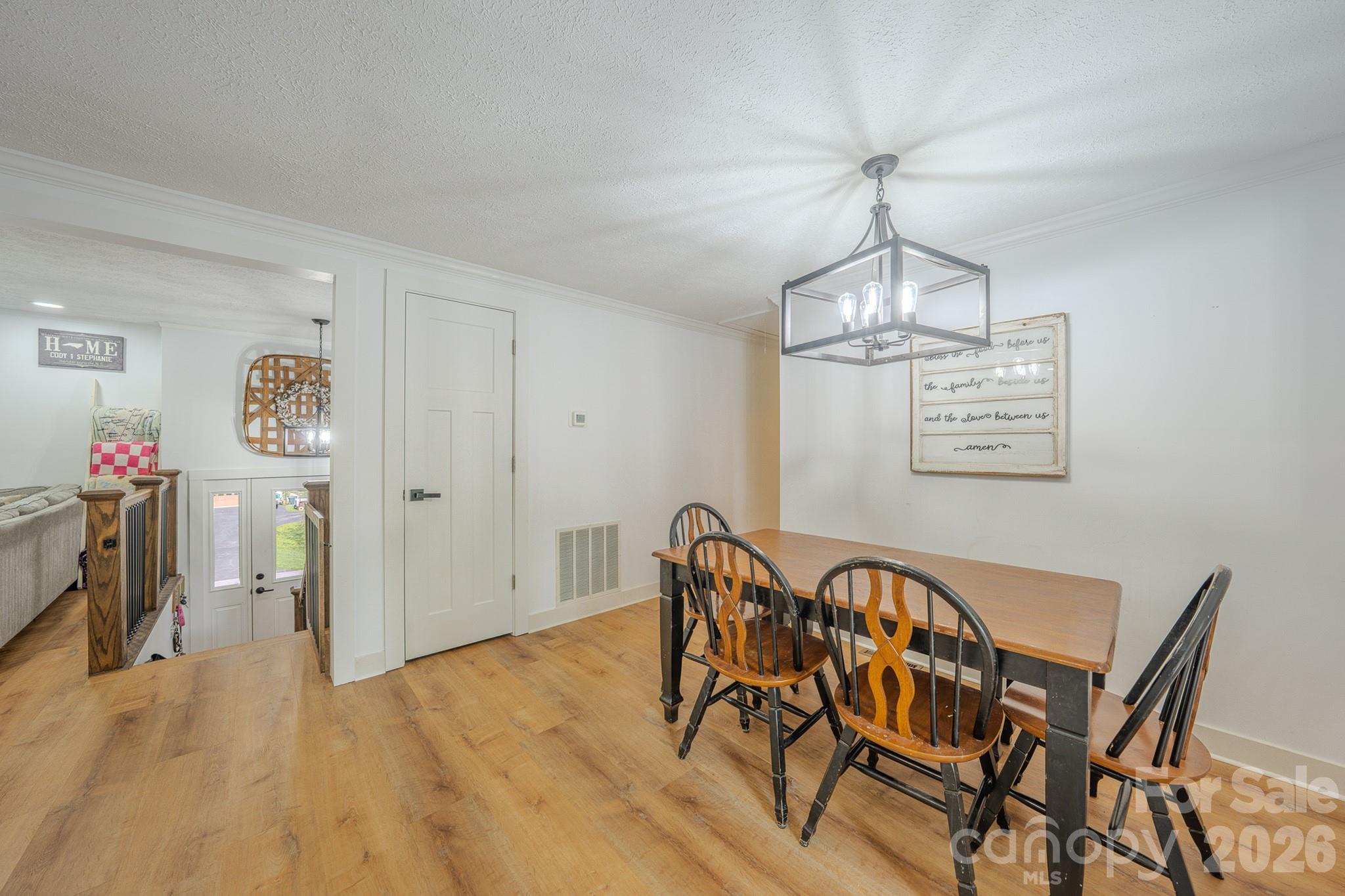 38 Ferenvilla Drive — Hendersonville
