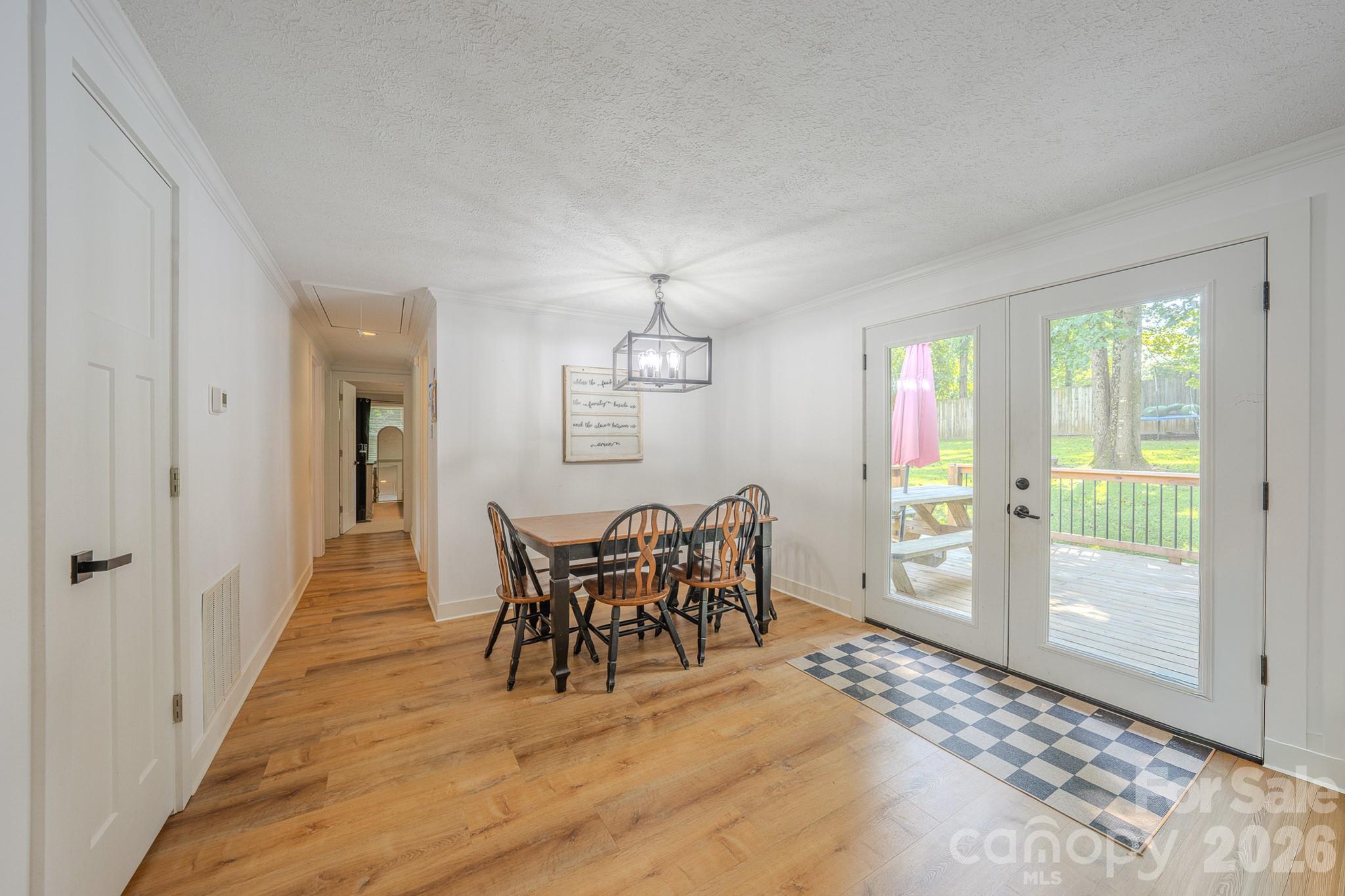 38 Ferenvilla Drive — Hendersonville