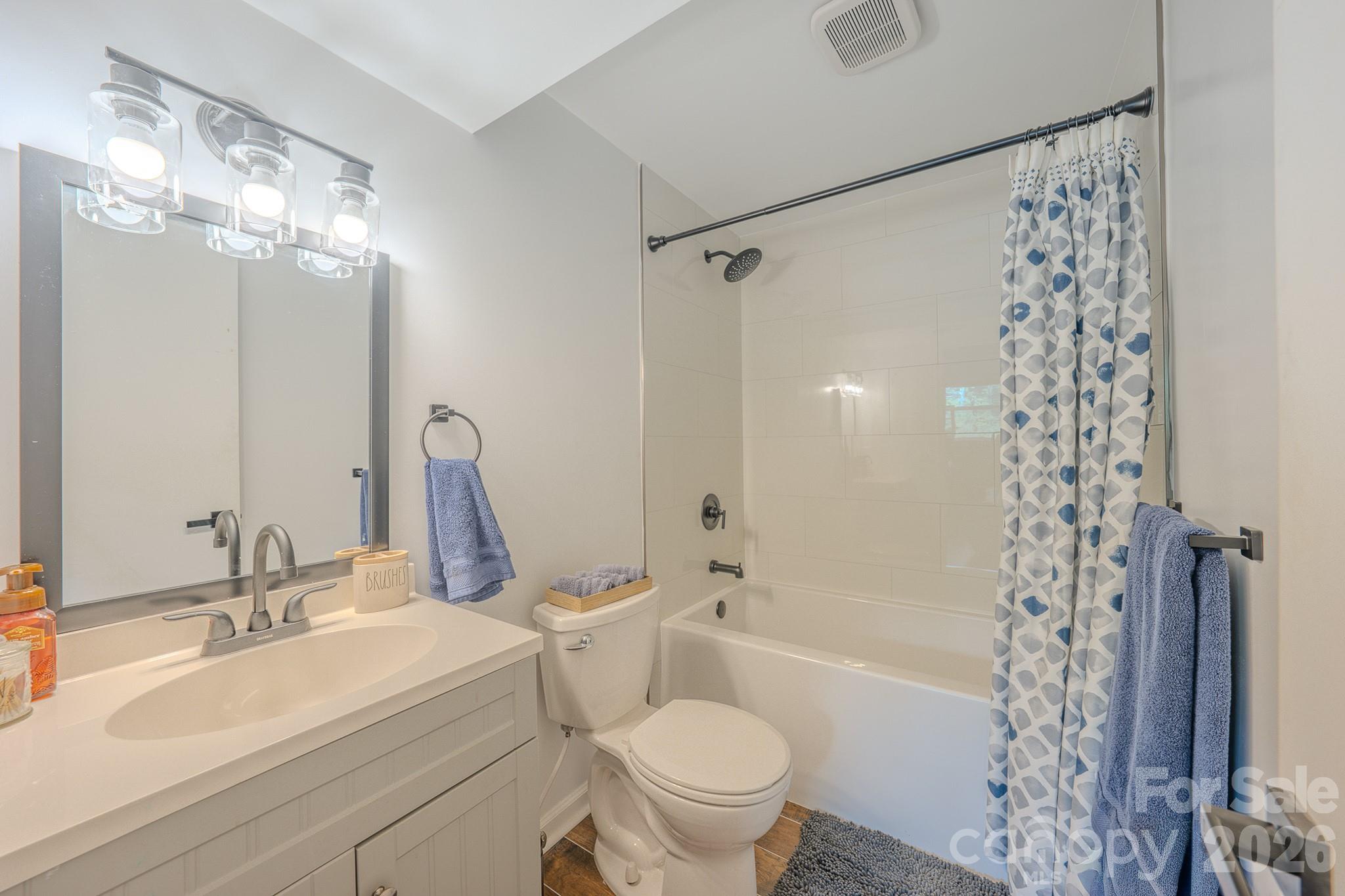 38 Ferenvilla Drive — Hendersonville