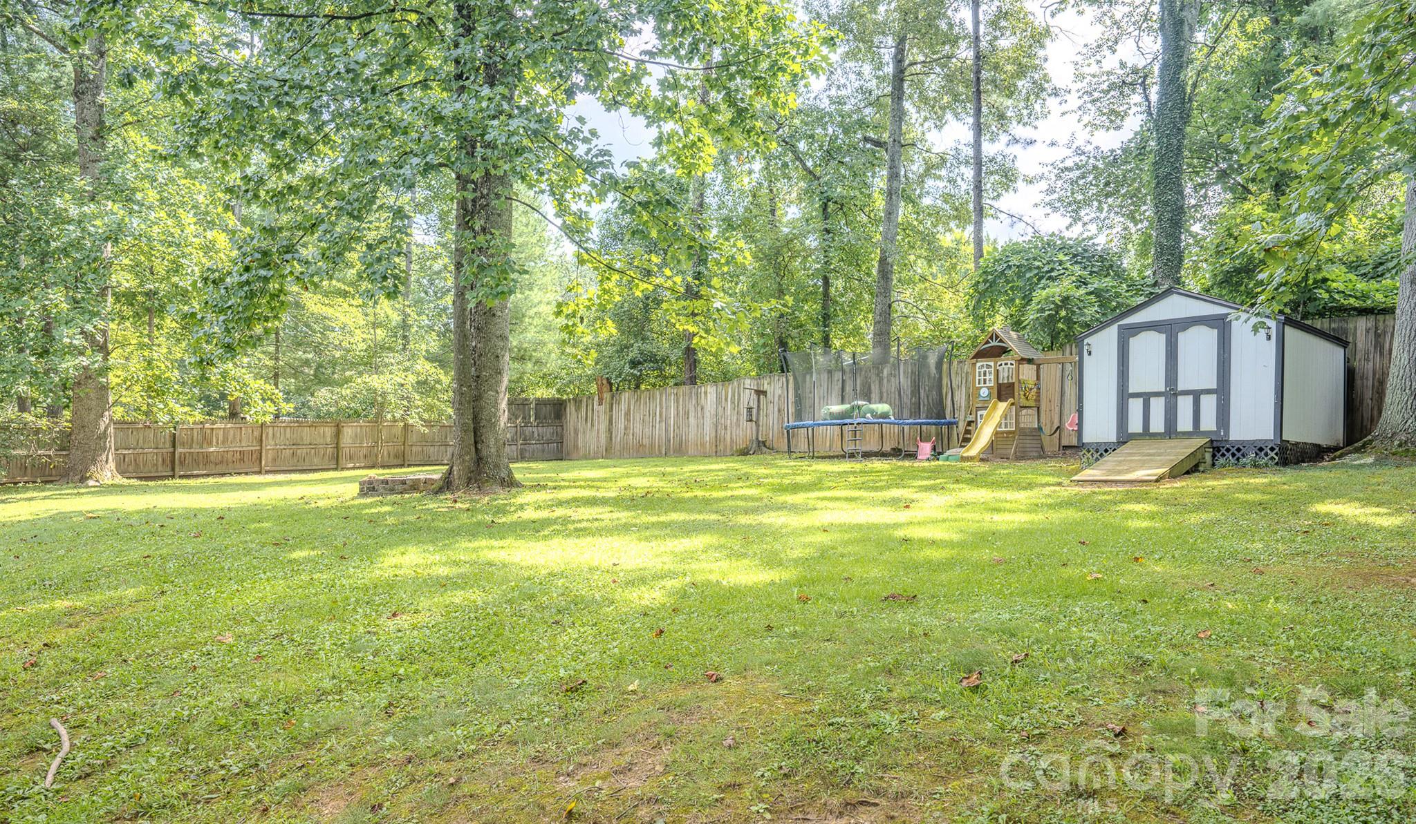 38 Ferenvilla Drive — Hendersonville