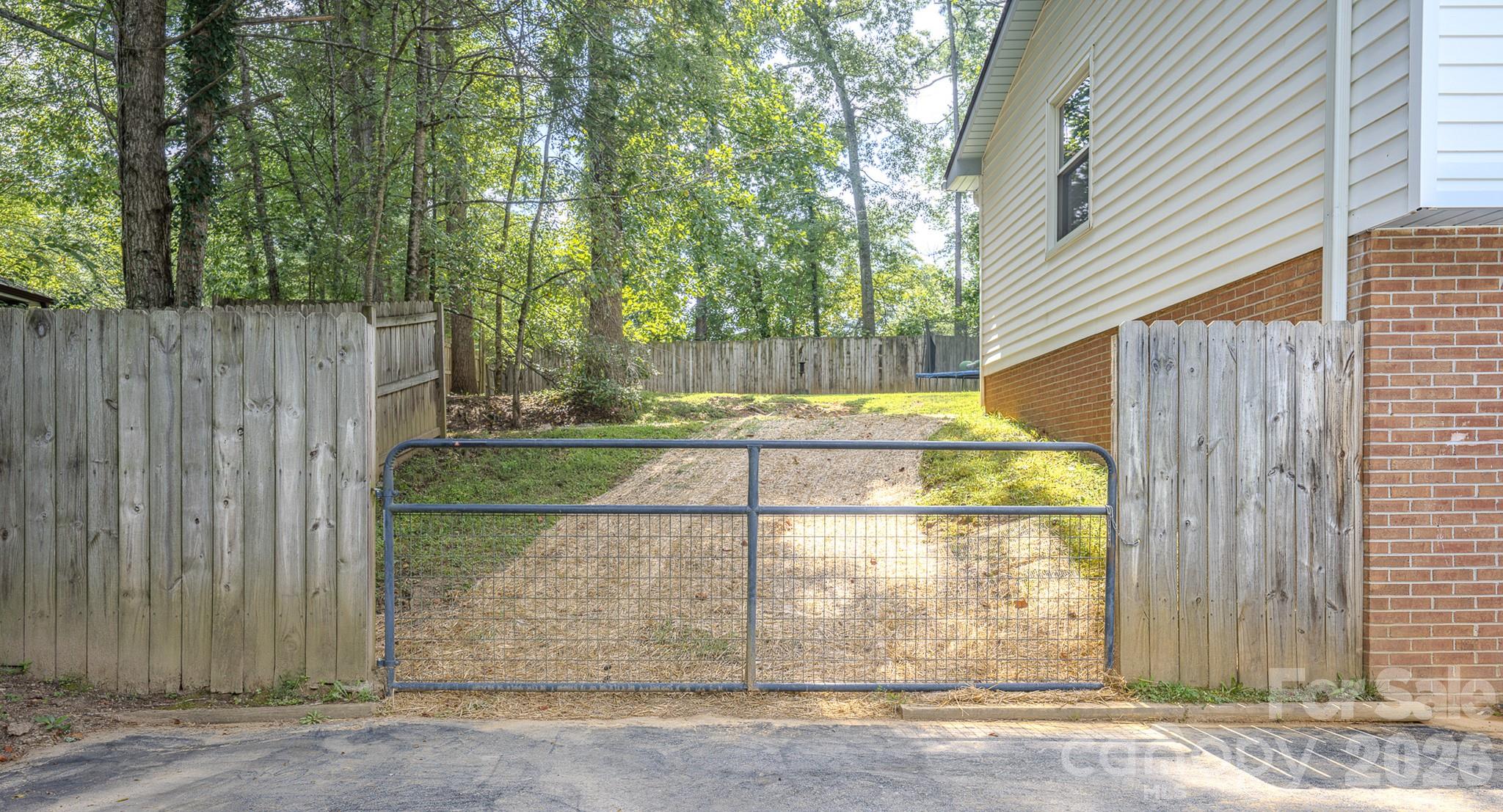 38 Ferenvilla Drive — Hendersonville
