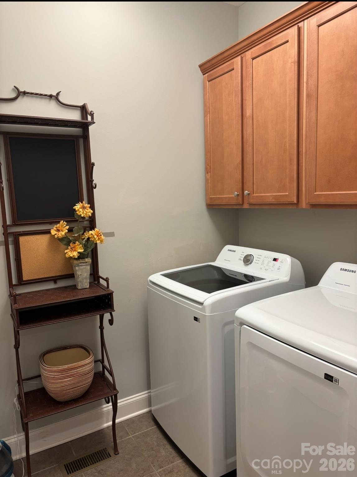 33 Gray Duster Circle — Biltmore Lake