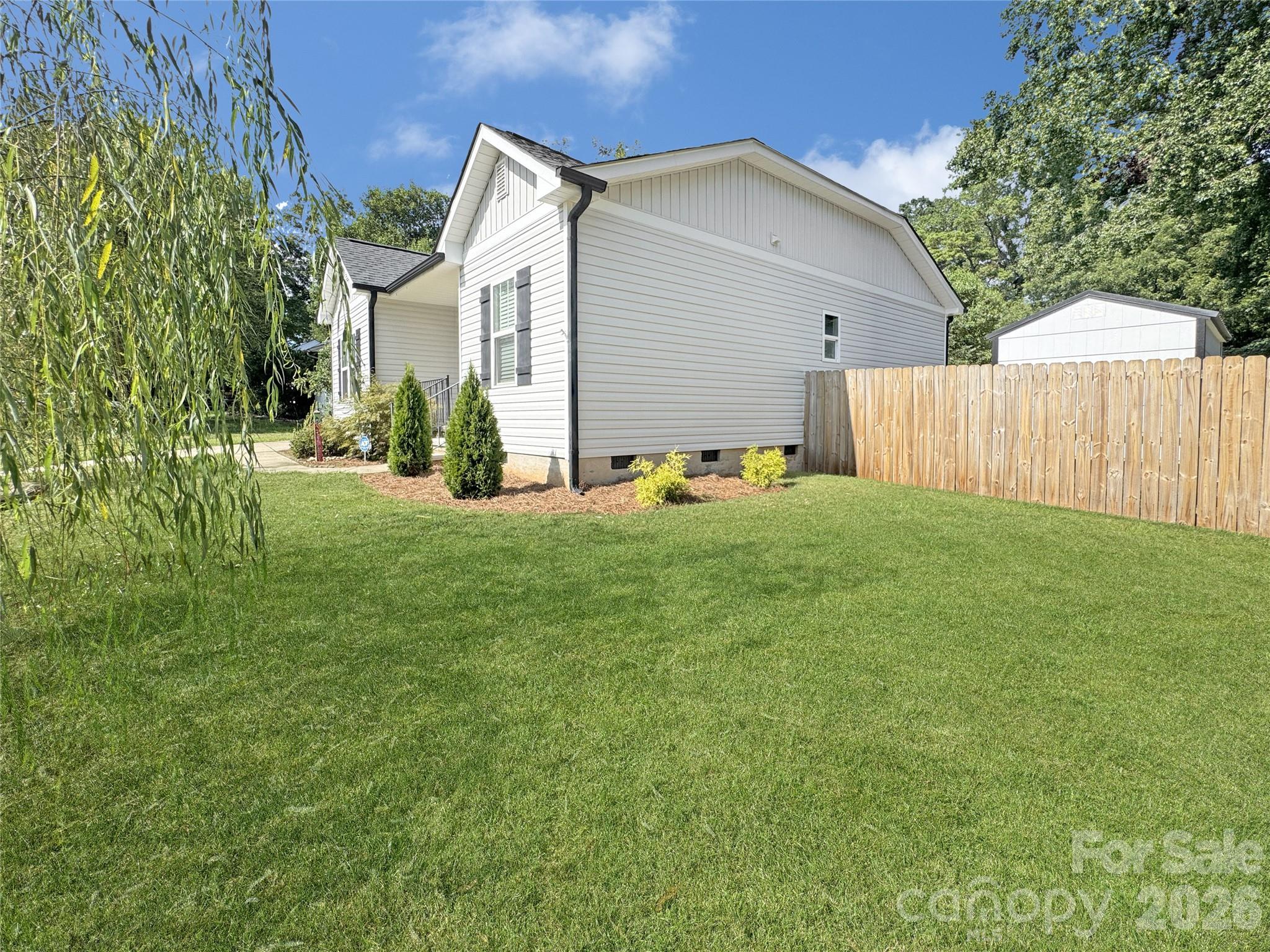 404 Skipwith Place — Charlotte