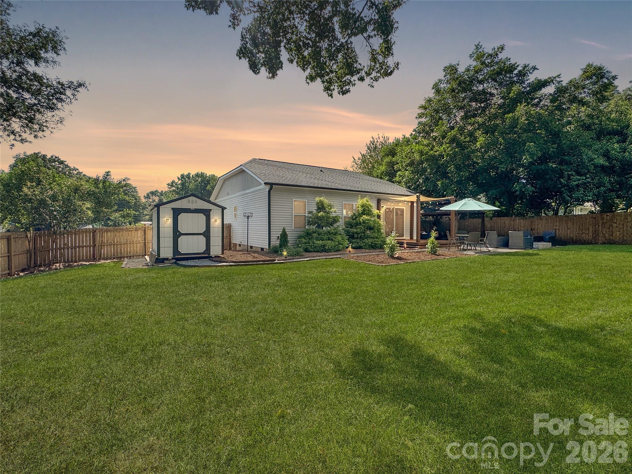 404 Skipwith Place — Charlotte
