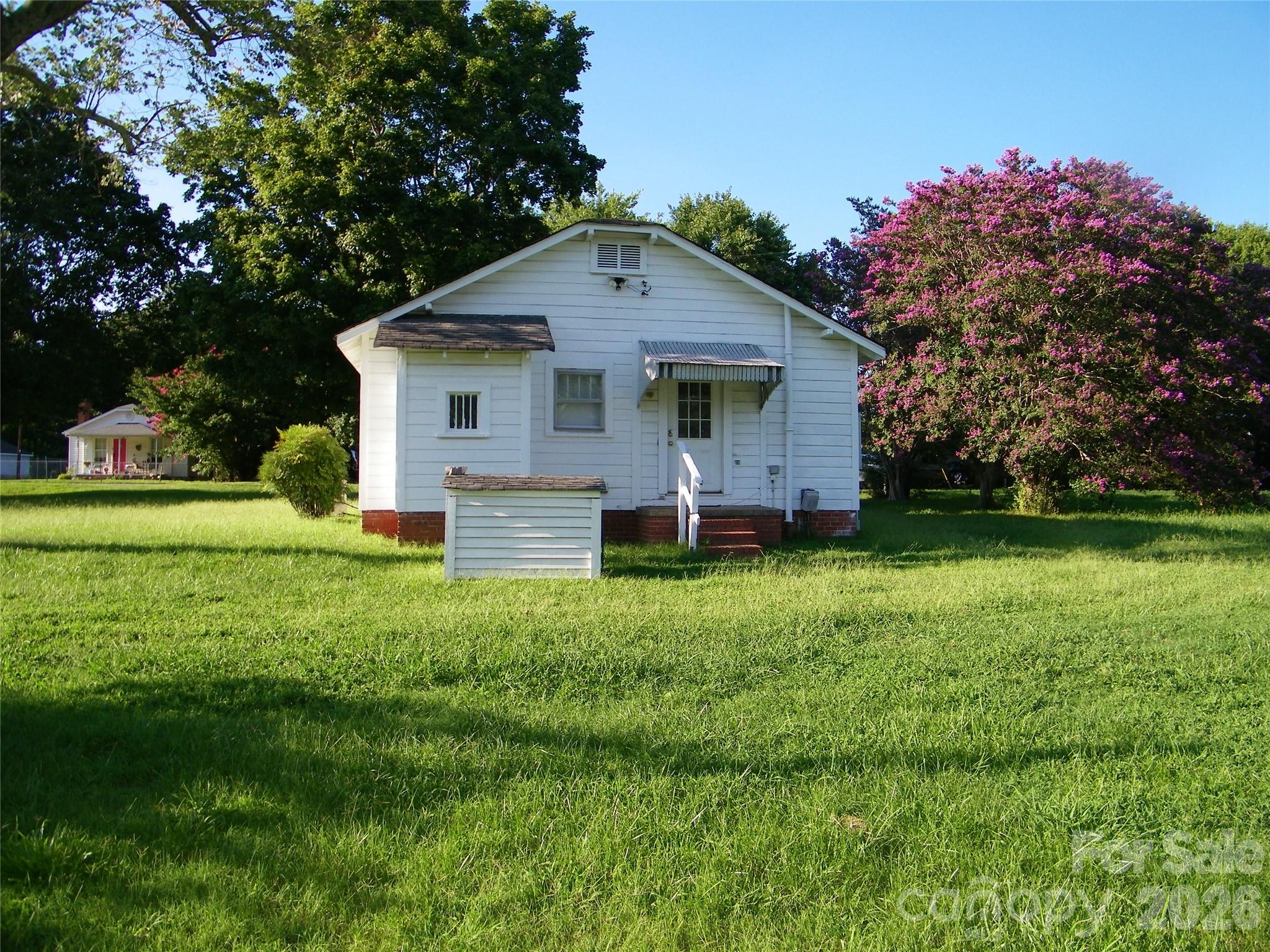 104 Anthony Road — Rockwell