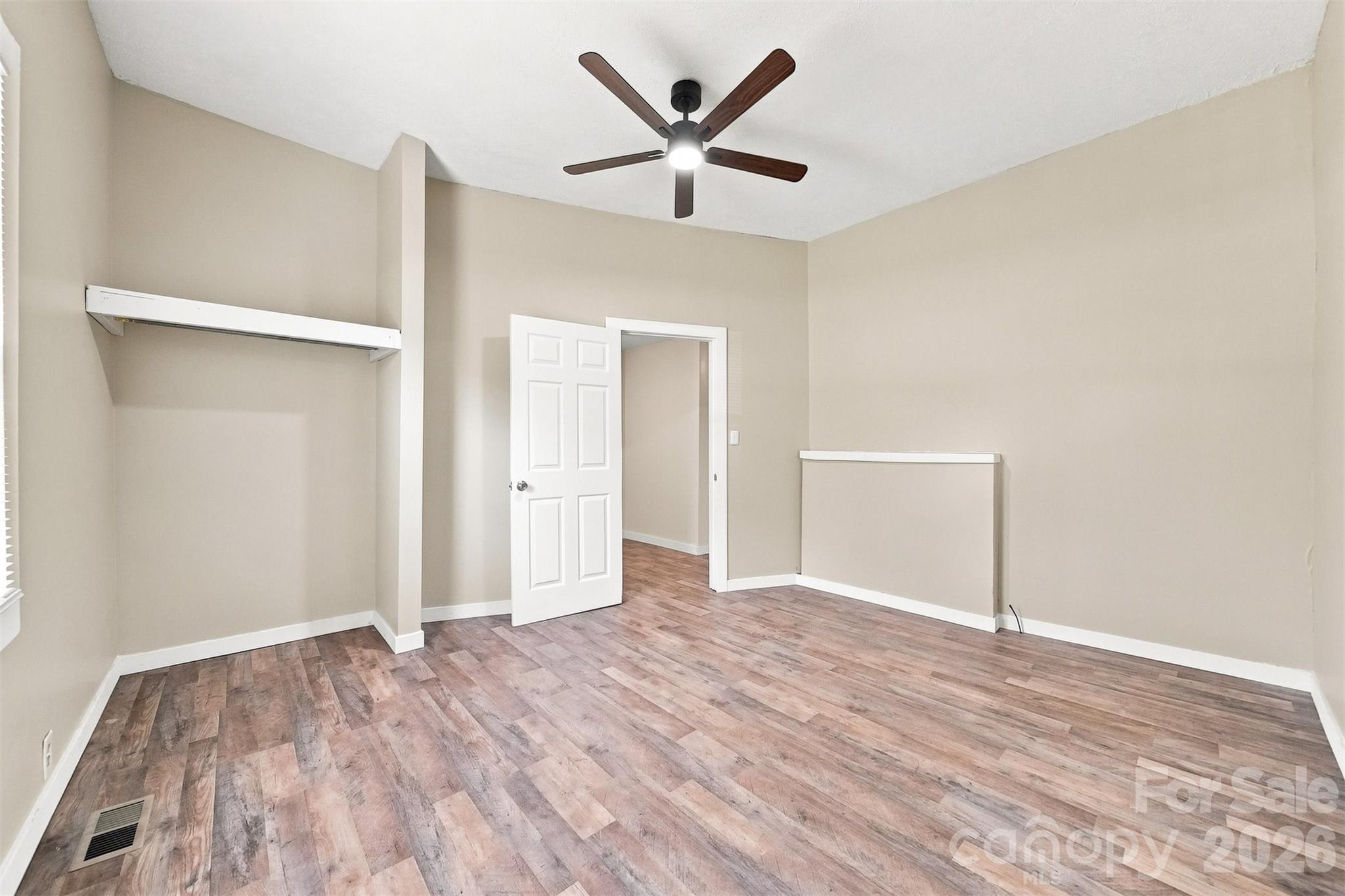 1115 Lenoir Avenue SW — Lenoir