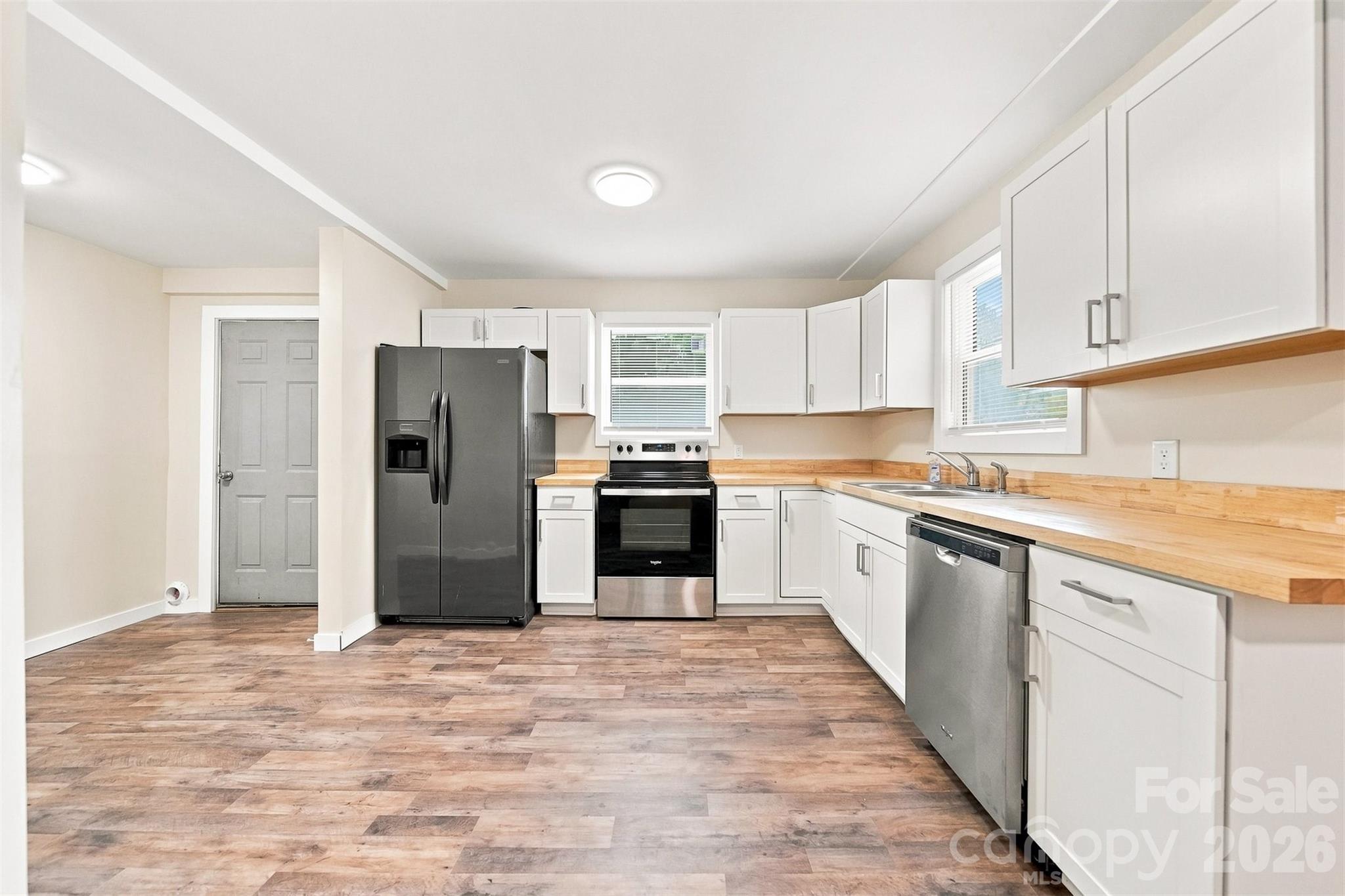 1115 Lenoir Avenue SW — Lenoir