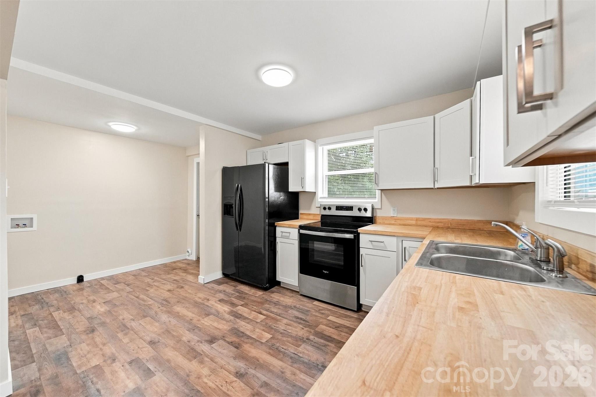 1115 Lenoir Avenue SW — Lenoir