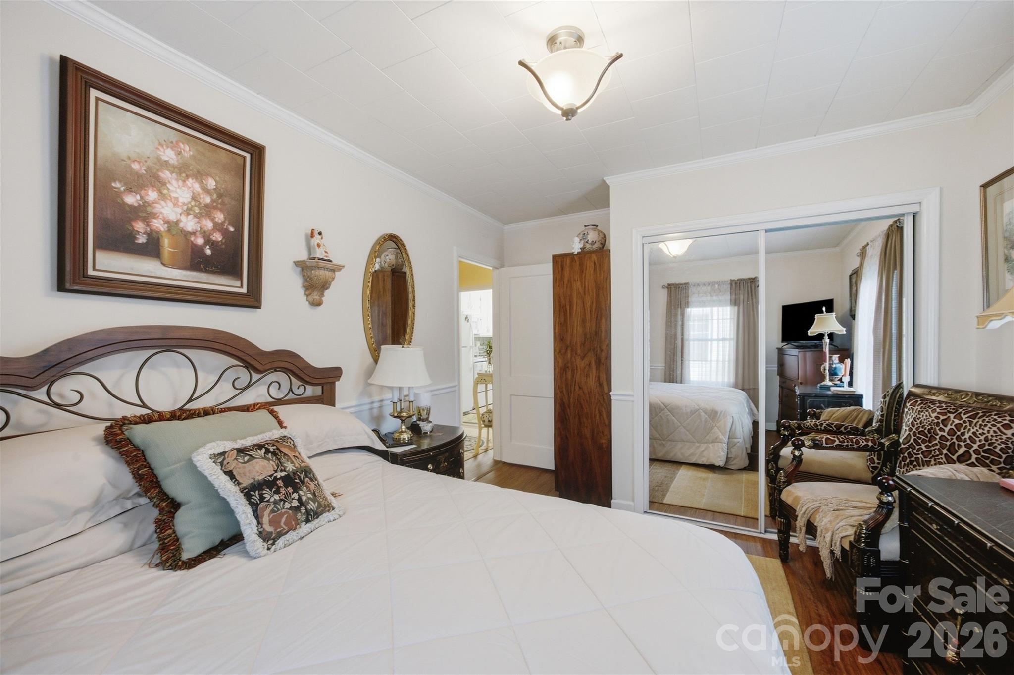 204 Memorial Drive — Clover