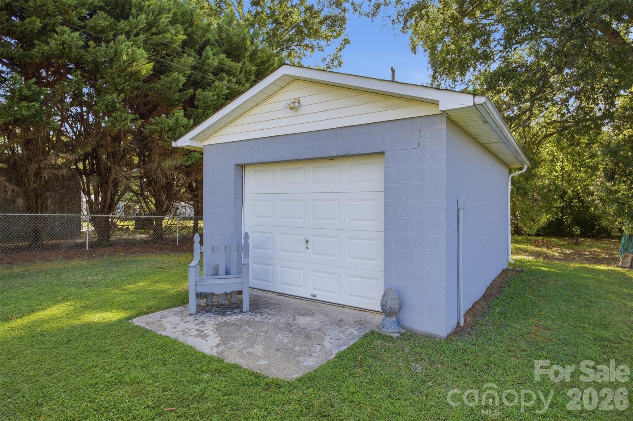 204 Memorial Drive — Clover