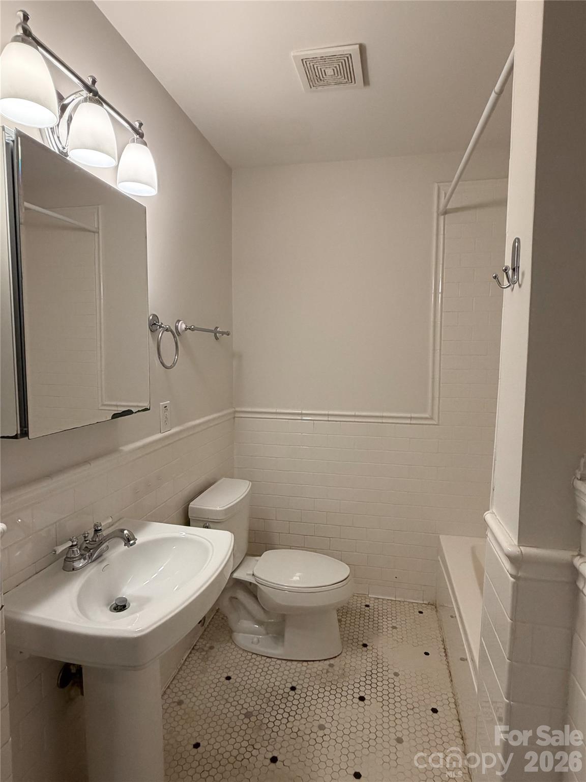 7109 Ramsgate Road — Charlotte