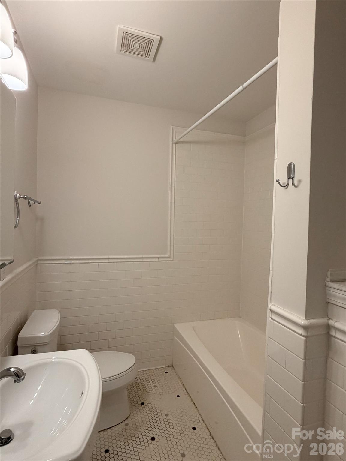 7109 Ramsgate Road — Charlotte