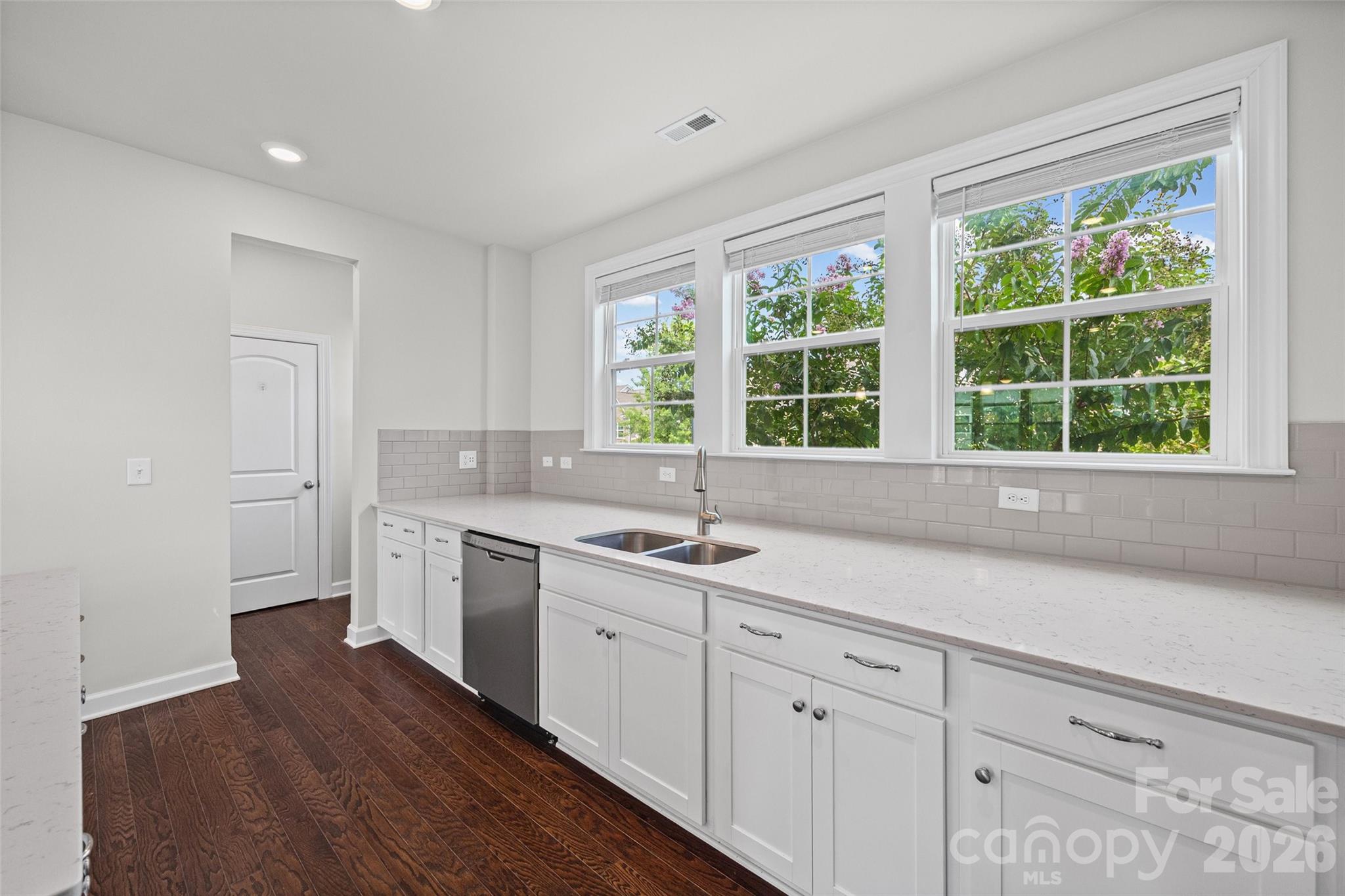 11507 Red Rust Lane — Charlotte