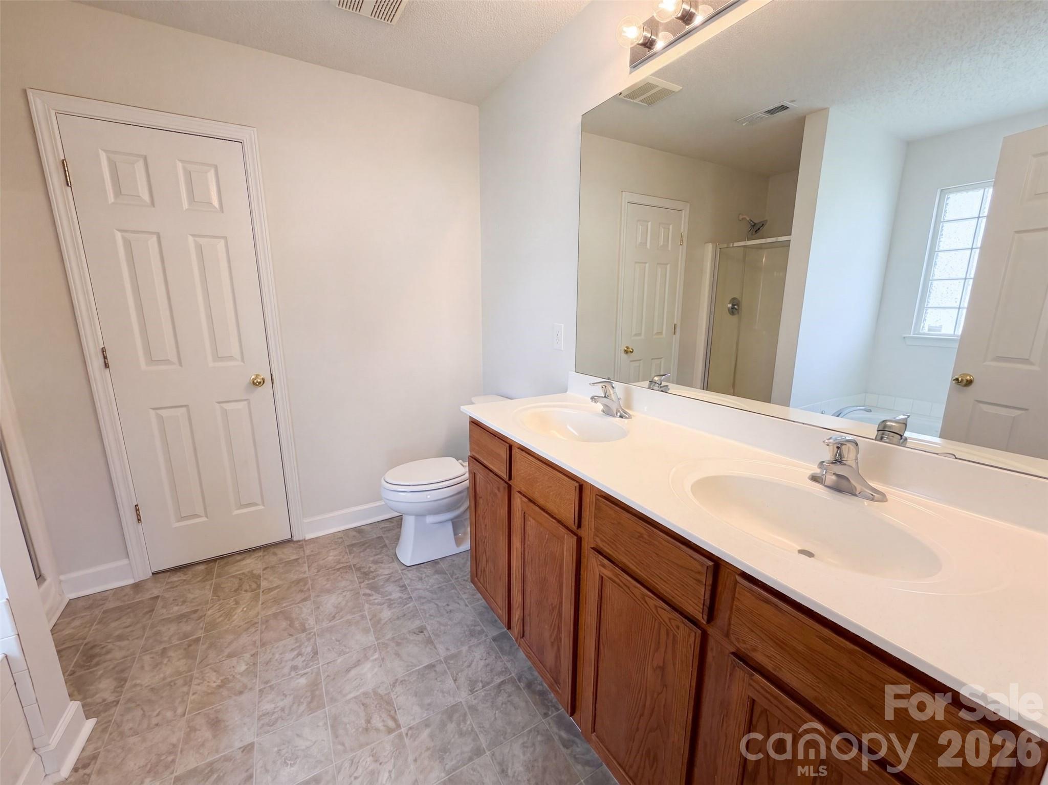9244 Simonton Drive — Charlotte