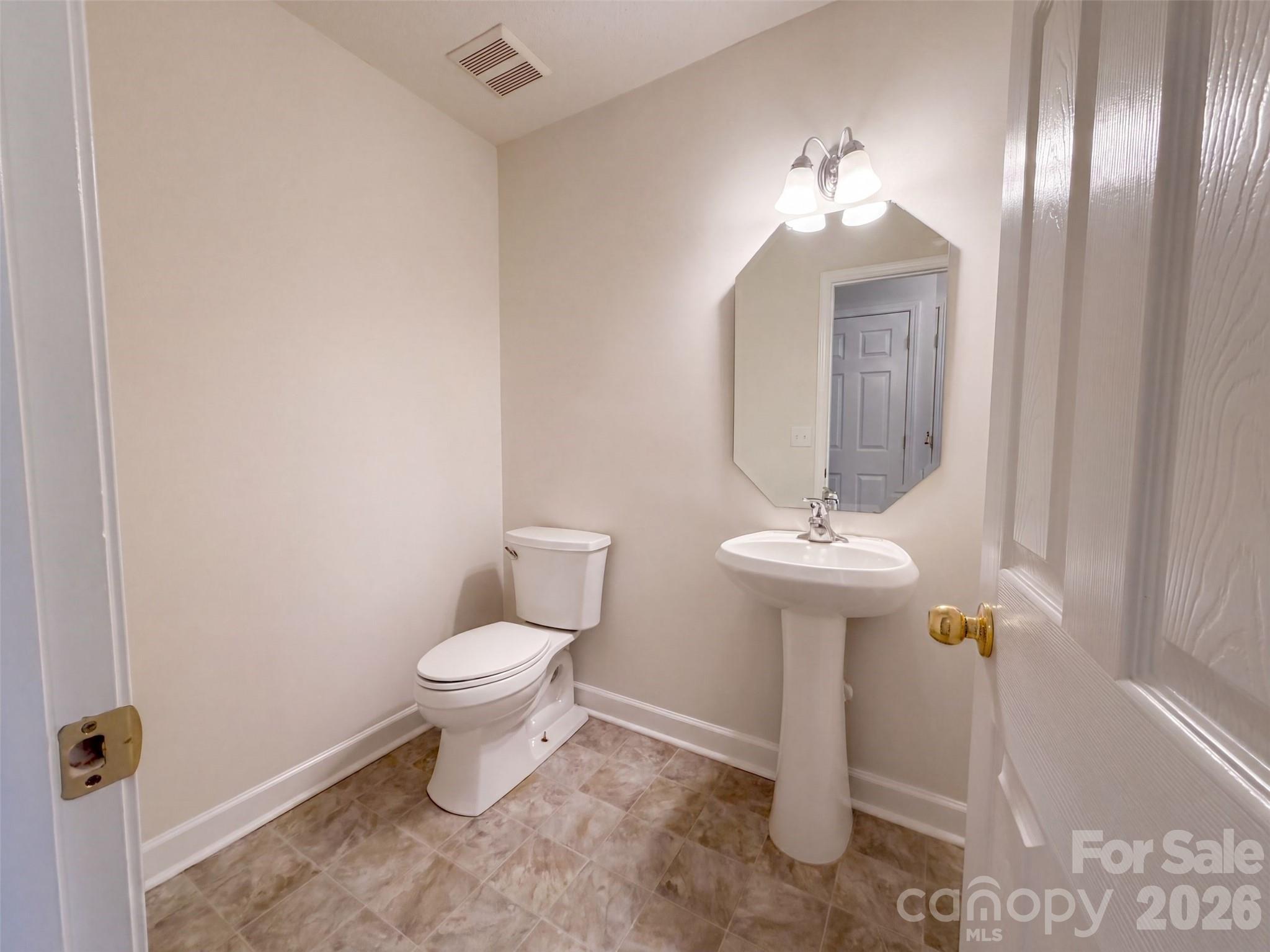 9244 Simonton Drive — Charlotte